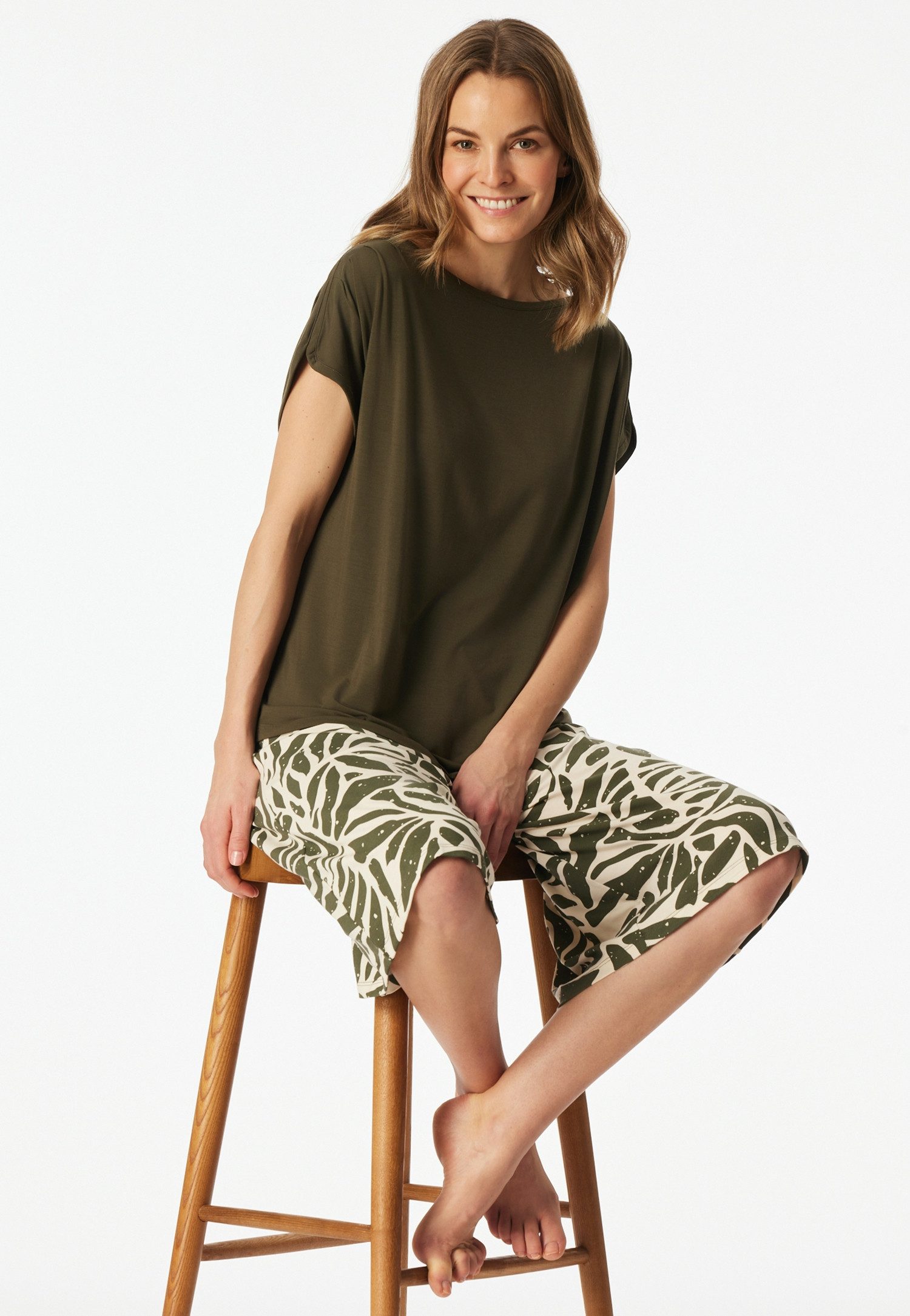Schiesser Pyjama Selected Premium (2 tlg) U-Boot-Ausschnitt, 3/4-lange Hose im Culotte-Schnitt