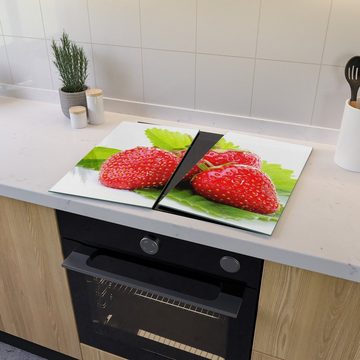 Wallario Herd-Abdeckplatte Frische rote Erdbeeren für die Küche, ESG-Sicherheitsglas, (Glasplatte, 2 tlg., inkl. 5mm Noppen), verschiedene Größen