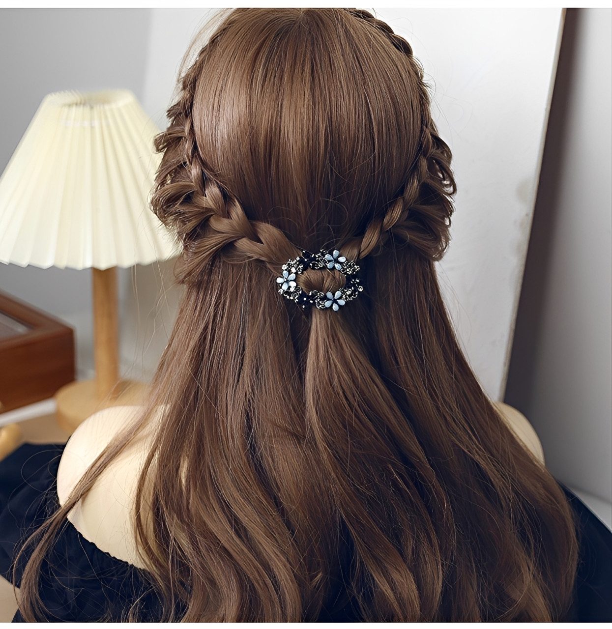 The Beauty House Haarspange Edle Haarklammer Damen mit blauen Blumen Haarkamm Haarschmuck, dekorativer Haarclip für festliche Frisuren, eleganter Haarschmuck für Hochzeit, Party & Alltag