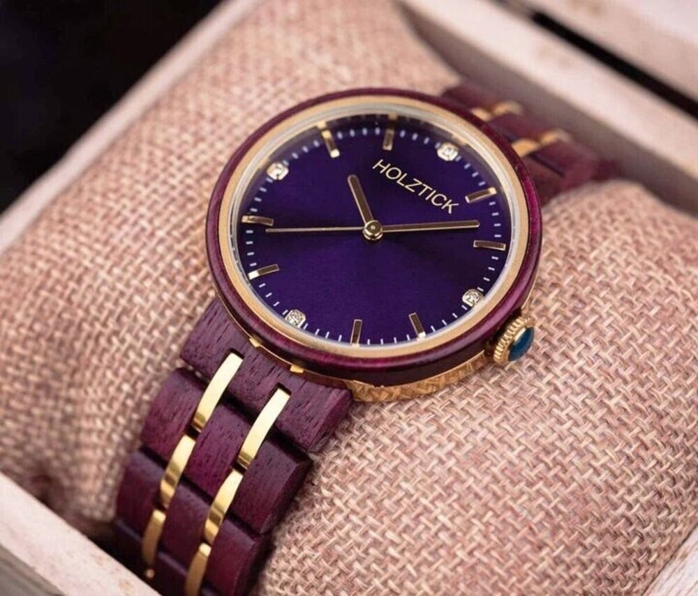 Holztick Bavaria Quarzuhr Violetta VIOLETTA, edle Uhr für Damen aus Sandelholz gefertigt