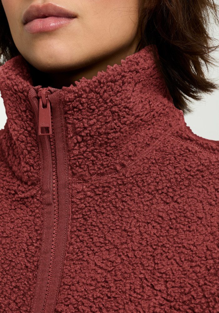 Jack Wolfskin Fleecejacke HIGH CURL JKT W mit durchgehendem Reißverschluss, aus Sherpa Fleece, atmungsaktiv