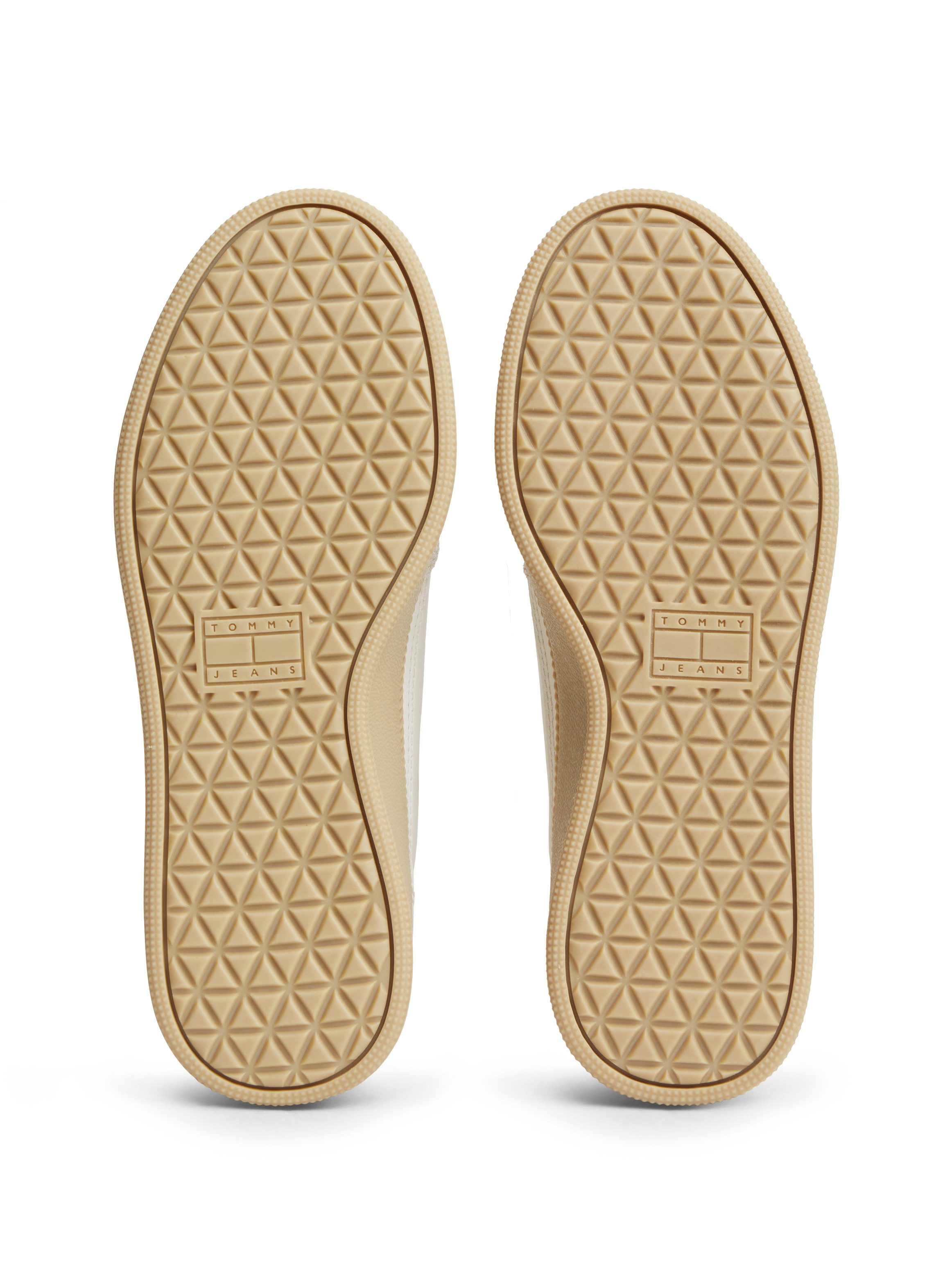 Tommy Jeans THE GREENWICH EDGE MAX Plateausneaker Freizeitschuh, Schnürschuh im Retro-Look mit Perforationen