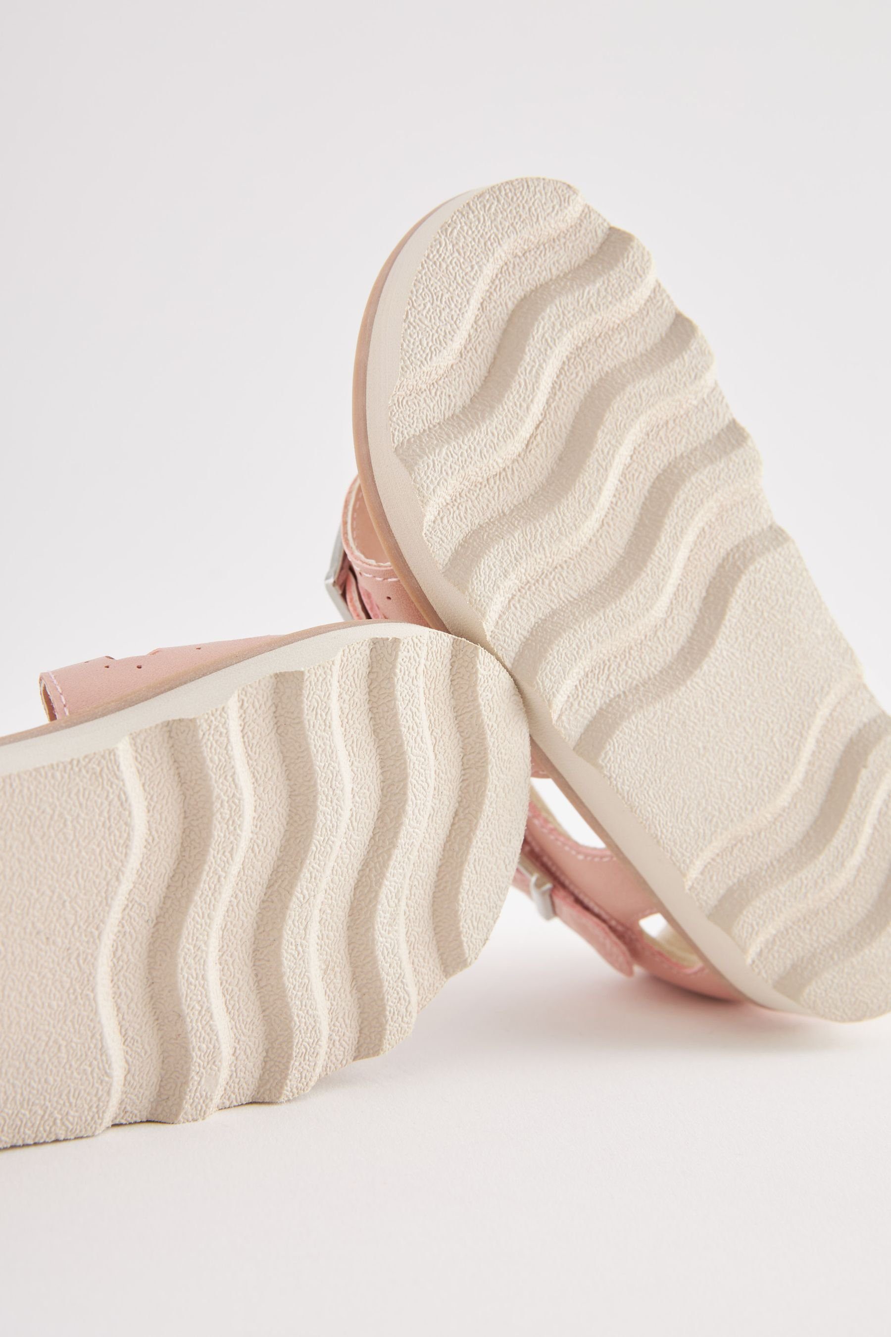 Next Sandalen mit geschlossener Ferse (1-tlg) Pink Sandale
