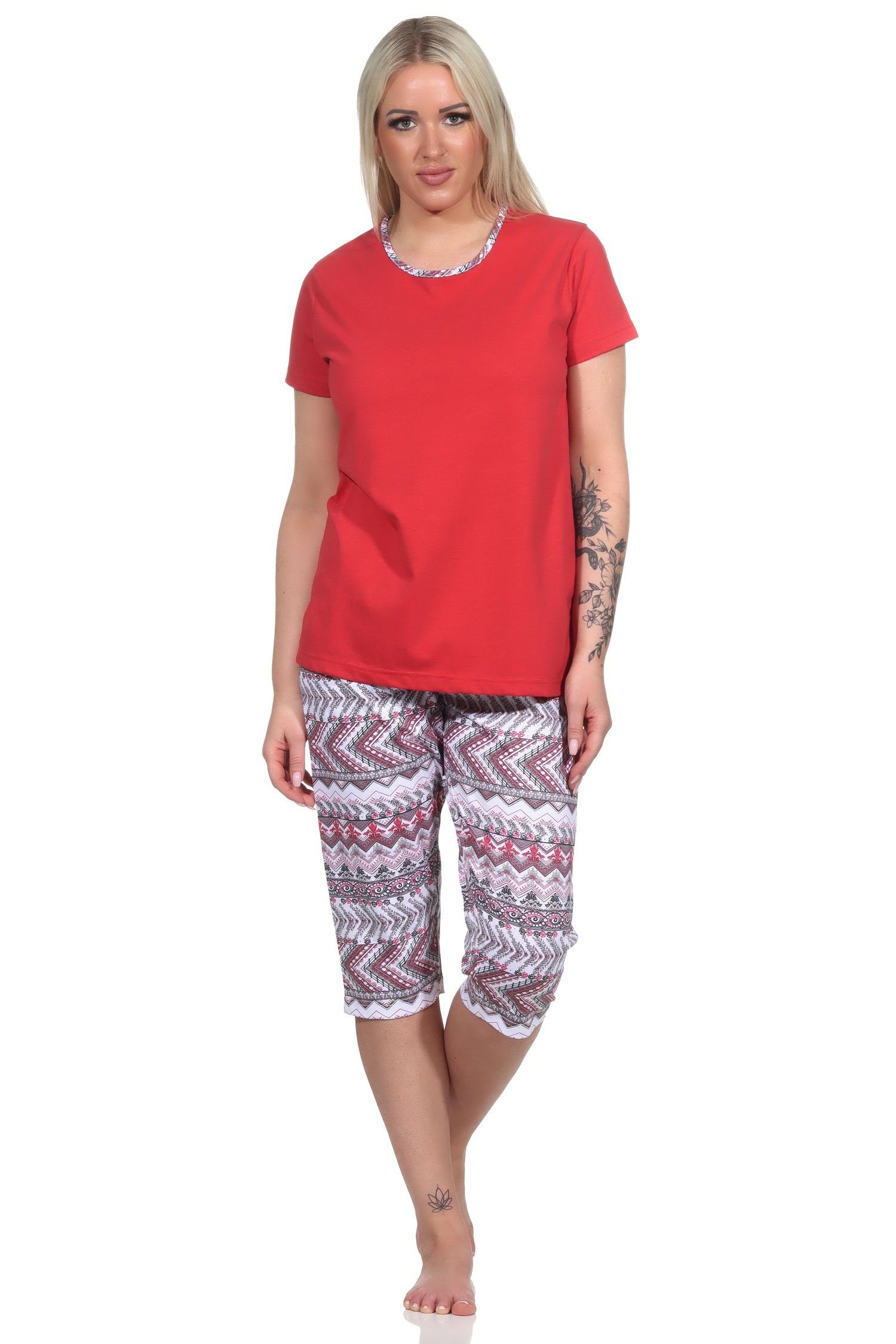 Normann Pyjama Damen kurzarm Schlafanzug mit Caprihose im Ethnolook rot