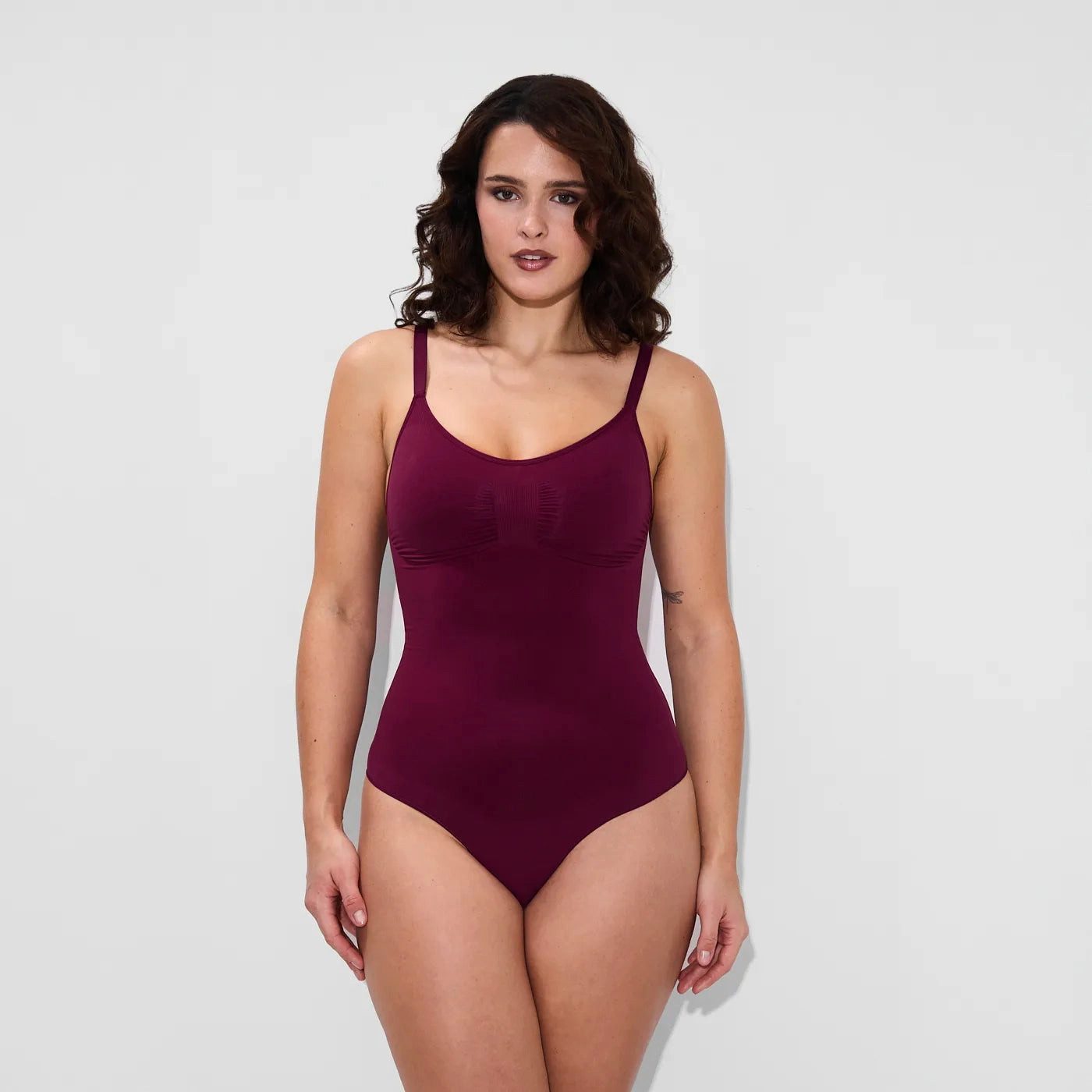 Creamy Fabrics Miederbody Bodysuit Sculpting Shapewear mit String-Burgundy-4XL (1-tlg) Figurformend
