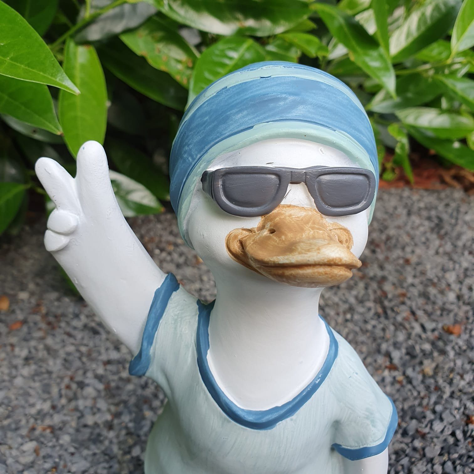 lässig Enten ganz 27 mit cm Aspinaworld Sonnenbrille Figur Gartenfigur