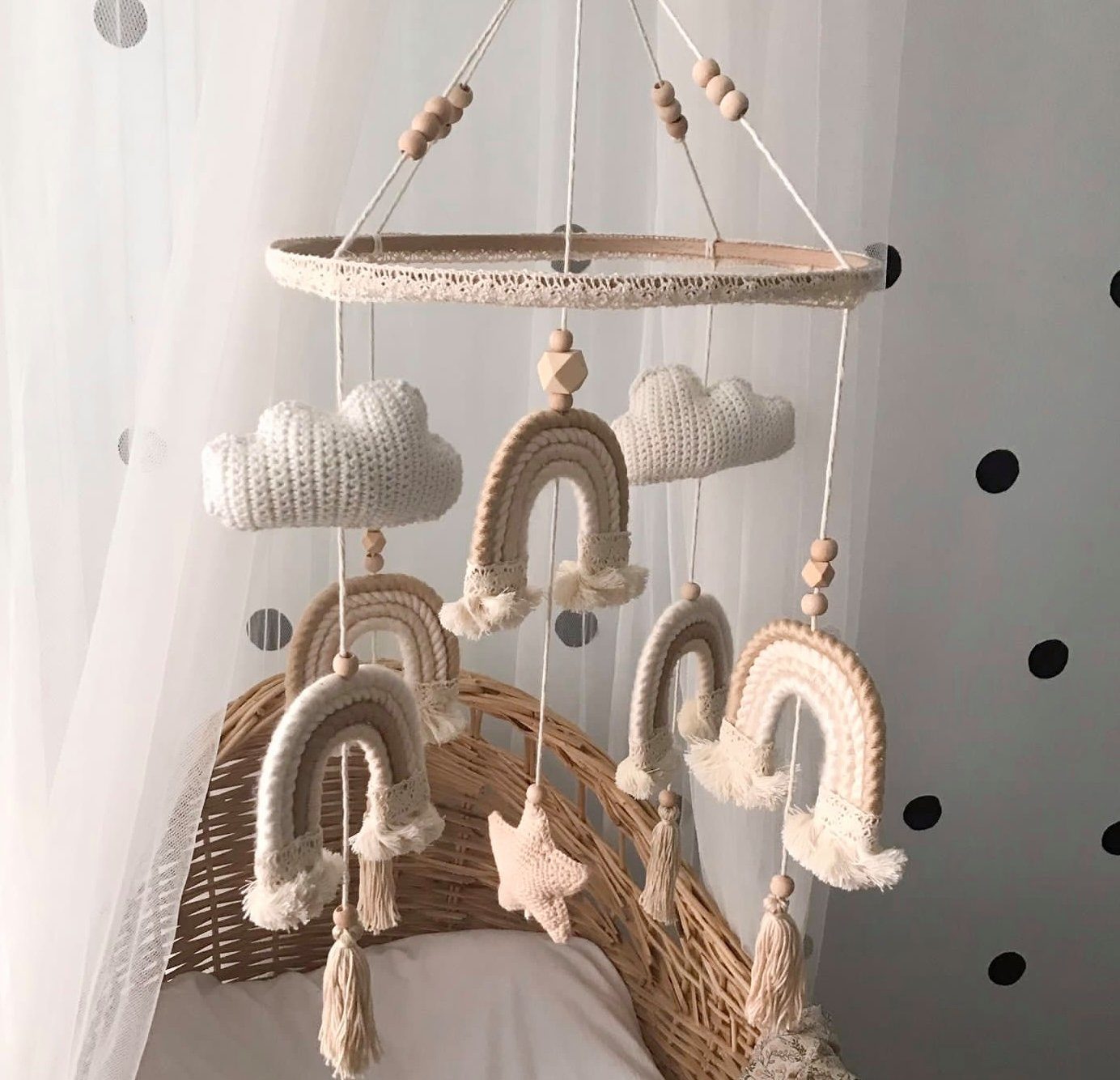 Baby Fancyroom Hängedekoration Makramee Babymobile Mobile Baby Windspiel Regenbogen Handmade (Rassel Spielzeug, Für Mädchen oder Junge), mit liebevollen Details Braun beige Wolken | Dekohänger