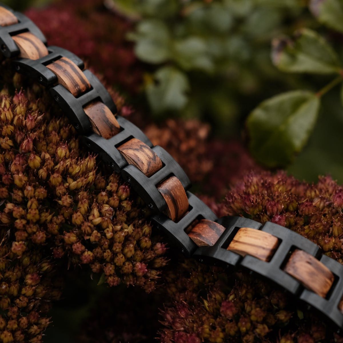 Holzkern Gliederarmband HerrenEdelstahl mit Holz Acoustic Zebrano/Schwarz