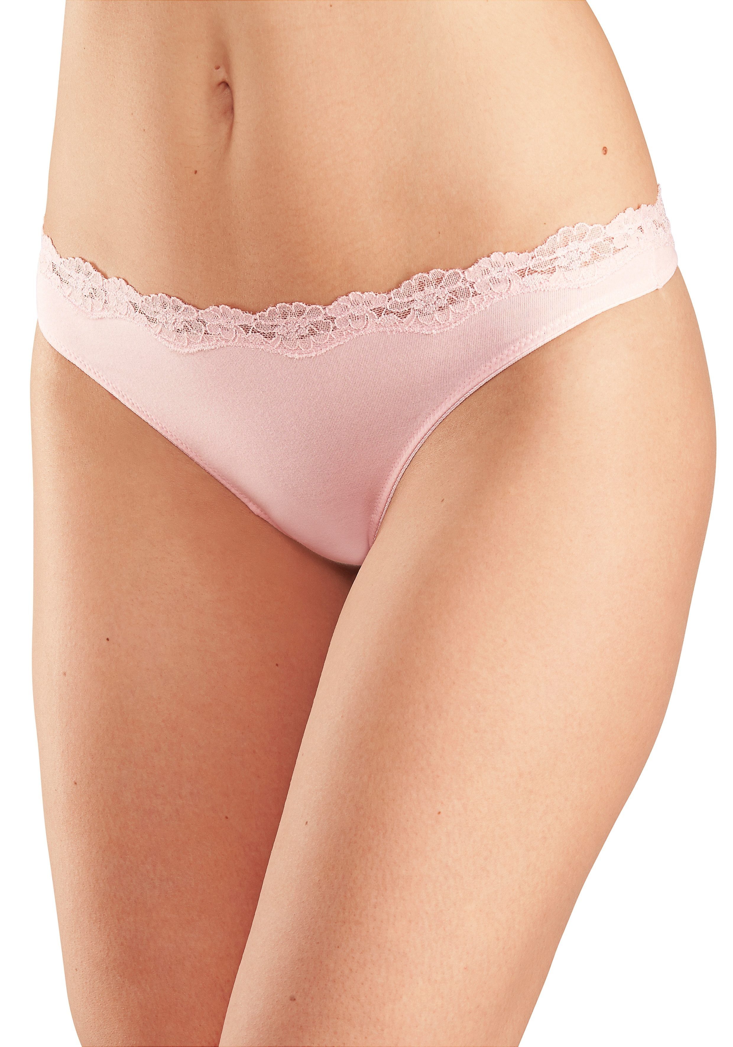 LASCANA String (3er-Pack) aus elastischer Baumwolle mit zarter Spitze. € 19,99, (€ 6,66 pro 1 Stk).