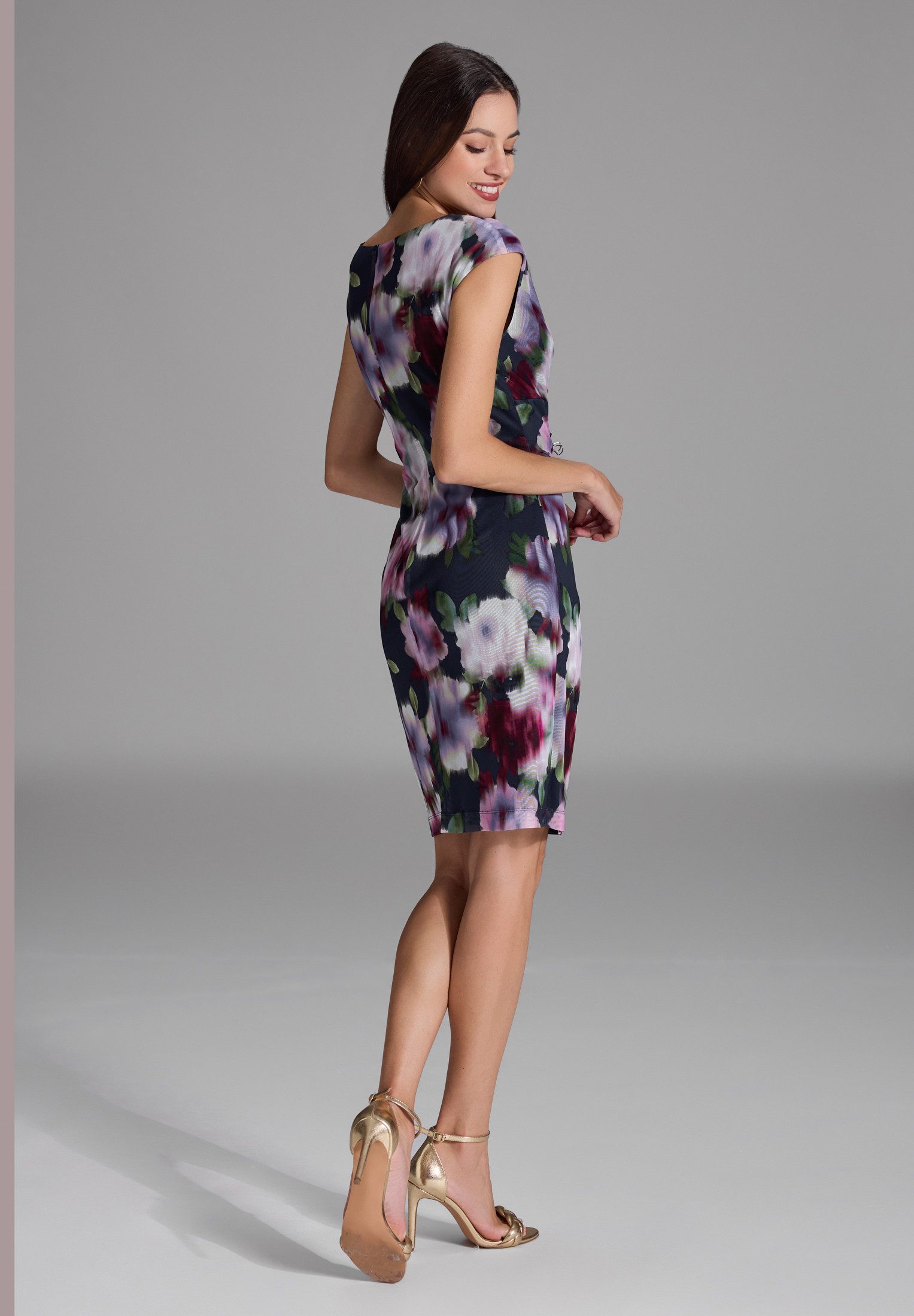 SWING Cocktailkleid Figurbetonte Passform günstig online kaufen