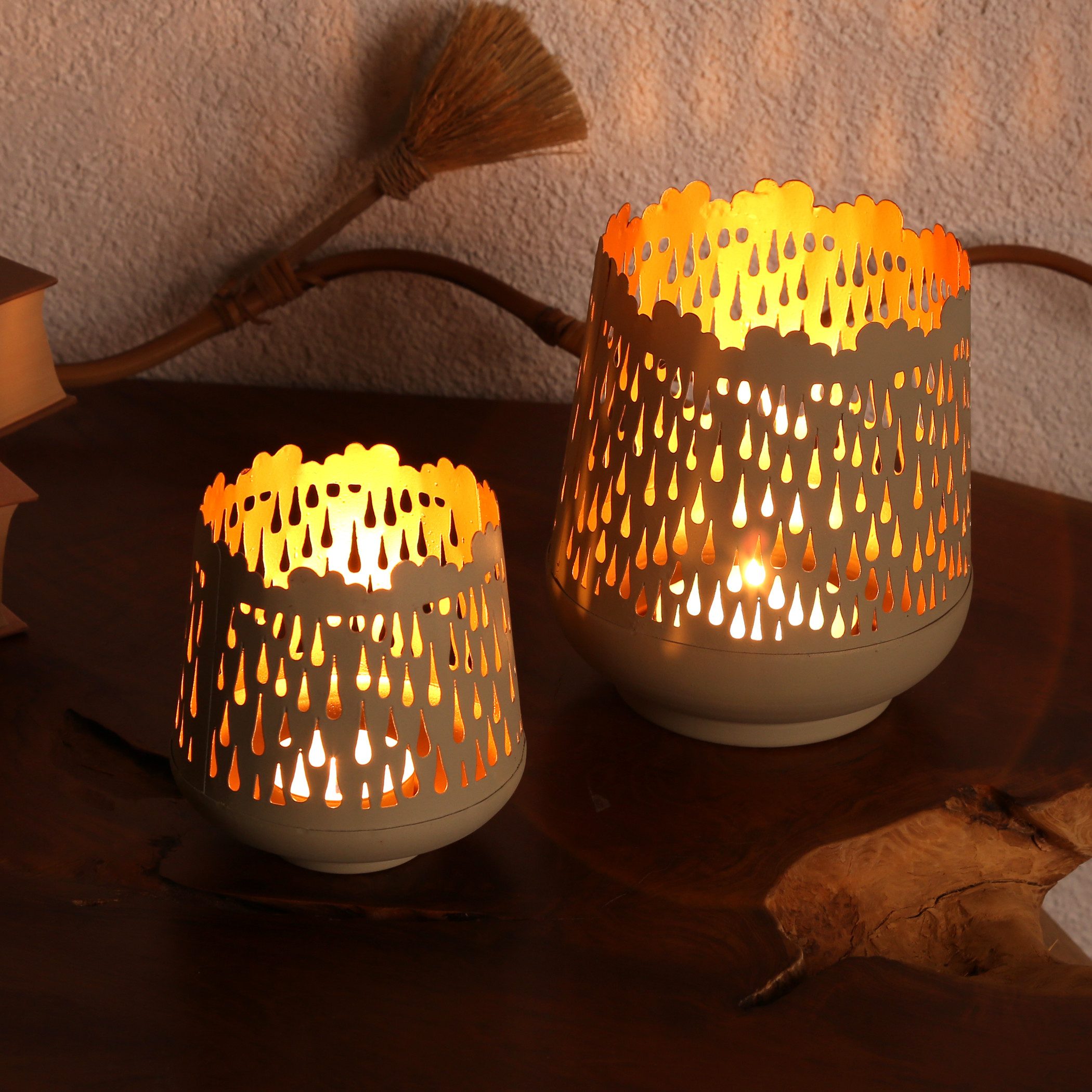 Casa Moro Teelichthalter Windlicht Muttertag 2er Set Creme Weiß Metall Kerzenhalter (einzigartige Wohn Tisch-Deko in Shabby Chic), Ostern Deko für Teelichter Geschenk-Idee Tino 71223-2