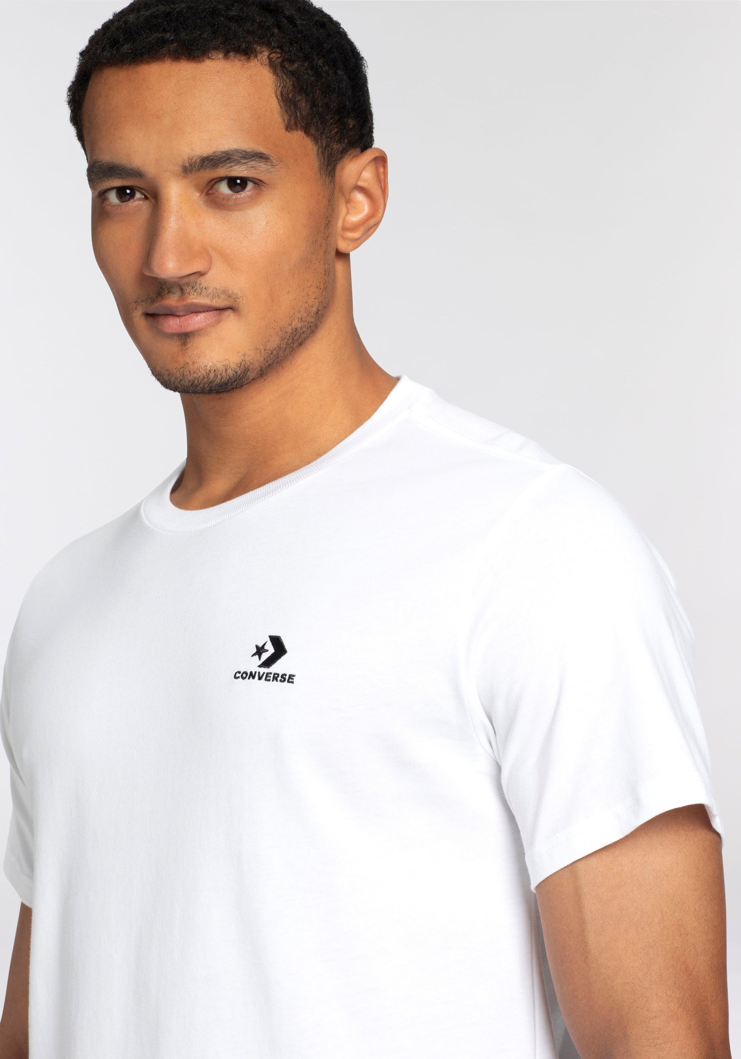 Converse T-Shirt GO-TO EMBROIDERED STAR CHEVRON TEE mit Rundhalsausschnitt, Kurzarm, aus Baumwolle, in Single Jersey – Bild 4 von 5