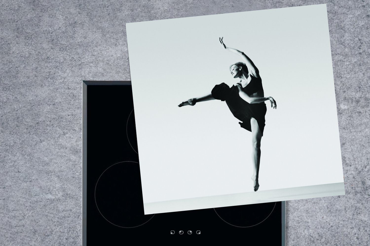 Ballerina Arbeitsplatte MuchoWow für Vinyl, küche Zehenspitzen, Herdblende-/Abdeckplatte cm, Ceranfeldabdeckung, (1 auf tlg), 78x78
