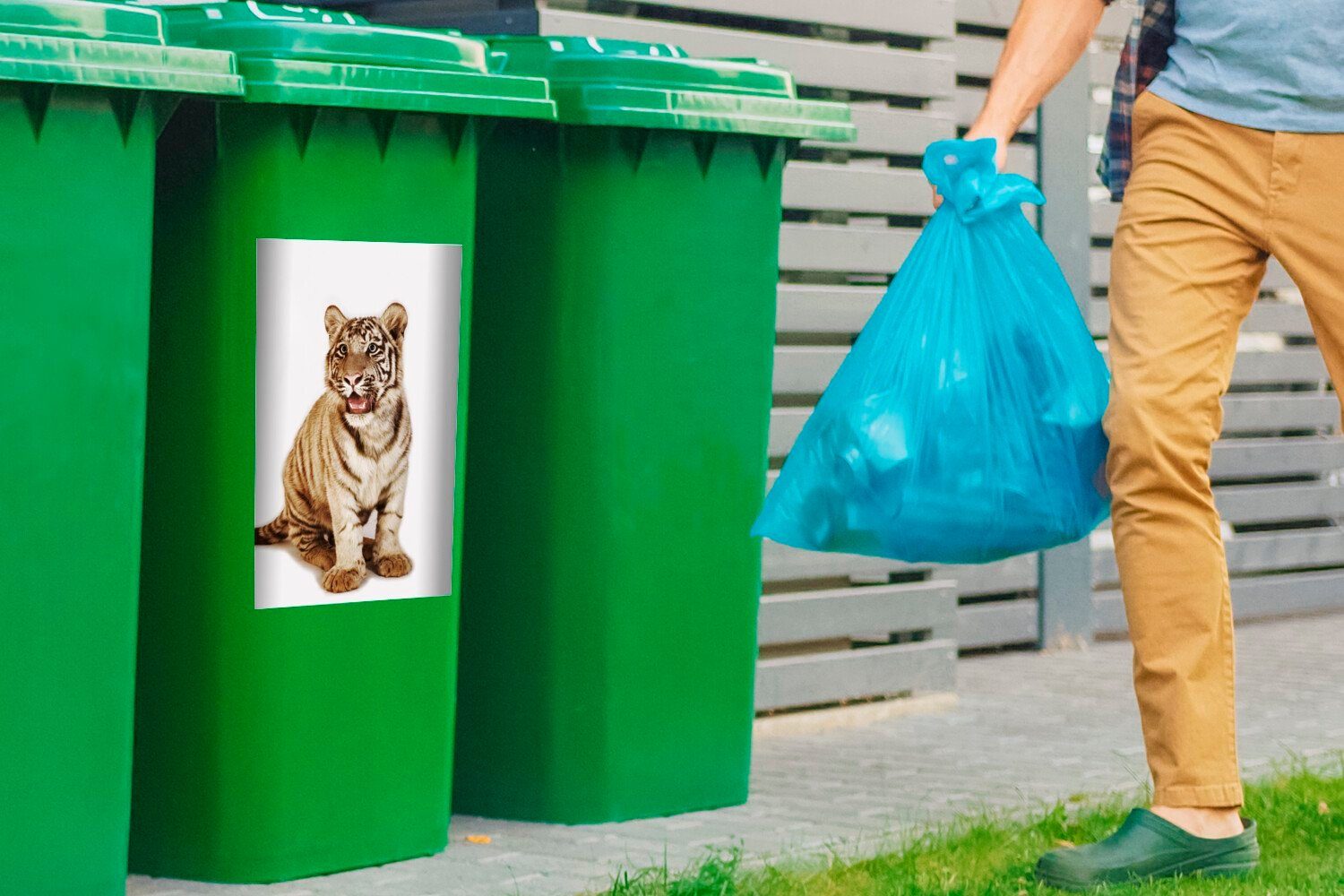 MuchoWow Wandsticker Jungtier Mülleimer-aufkleber, Tiger - Sticker, Mülltonne, Tier (1 Container, Abfalbehälter St), 