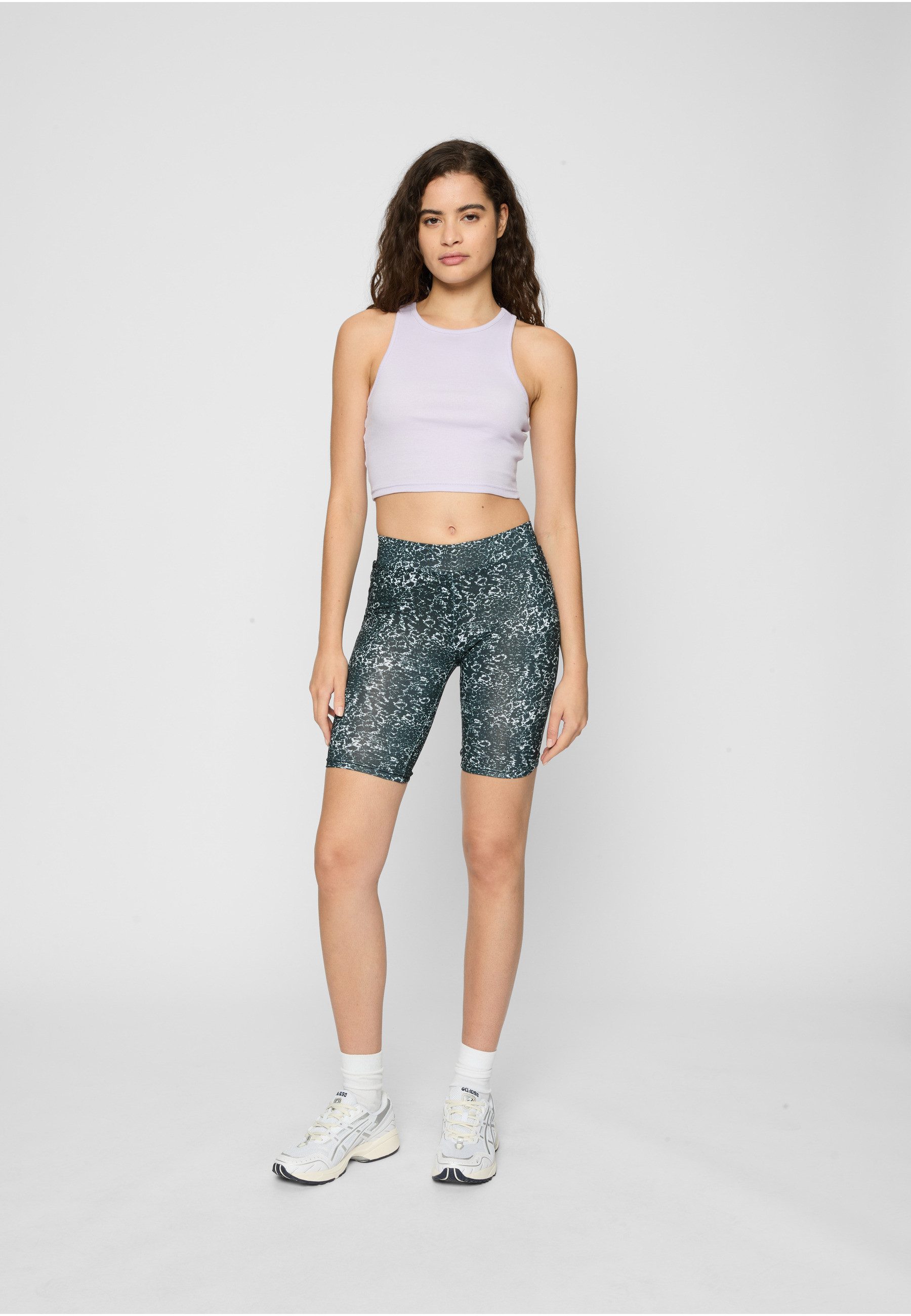 URBAN CLASSICS Stoffhose Urban Classics Damen Ladies AOP Cycle Shorts (1-tlg)