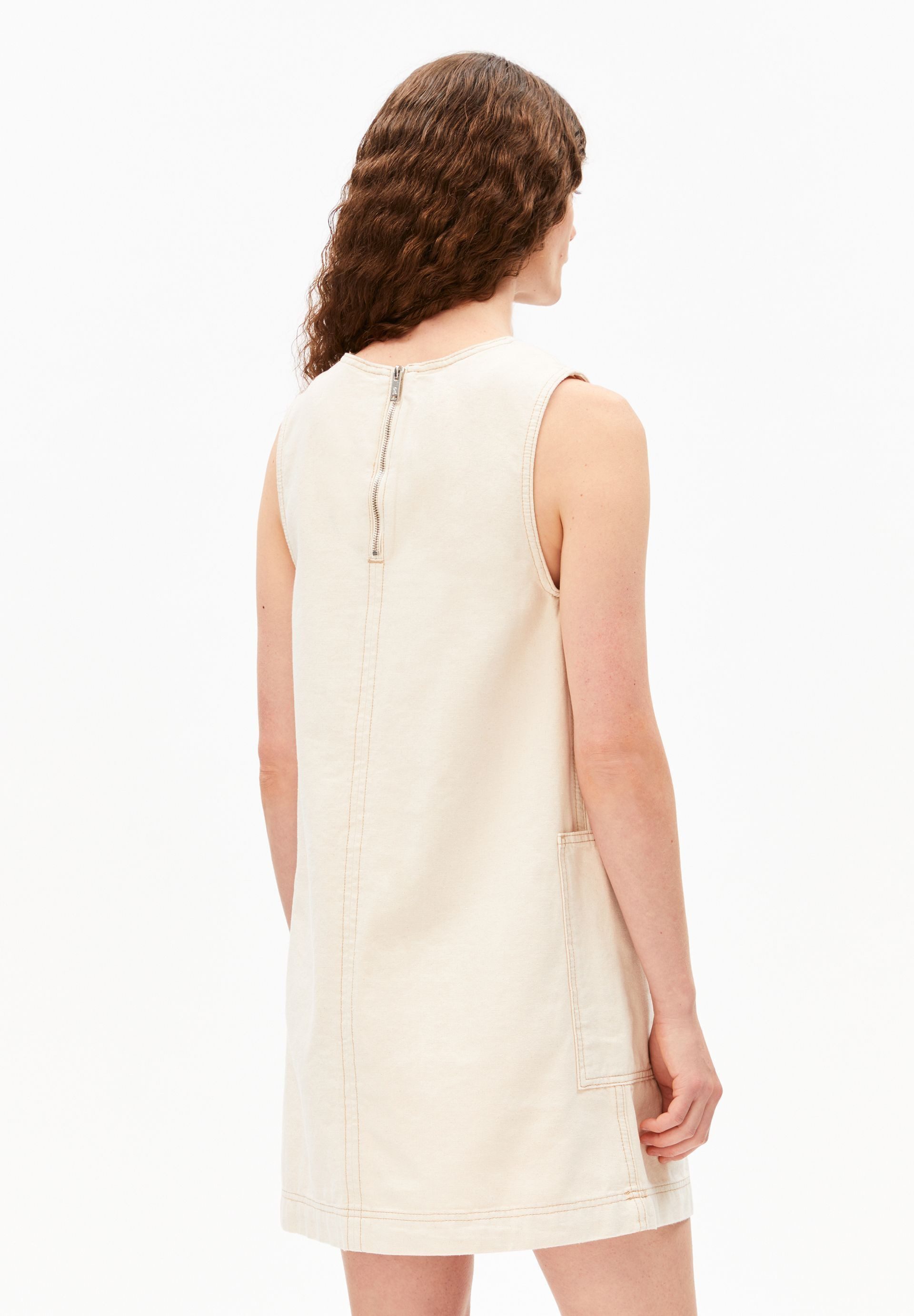 undyed