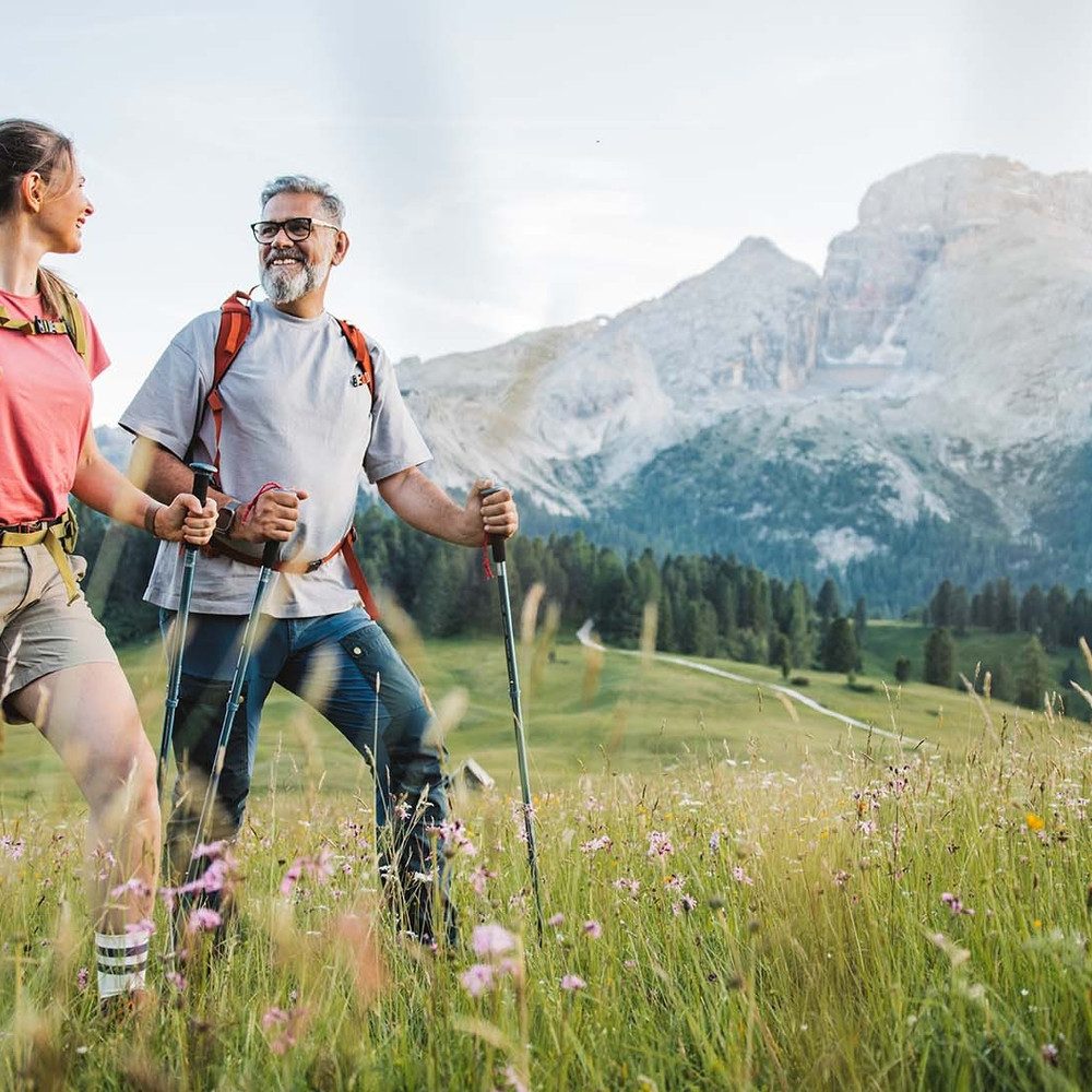 Jochen Schweizer Erlebnisgutschein Luxusurlaub Südtirol für 2 (3 Nächte), Alpen Auszeit Deluxe mit Wellness