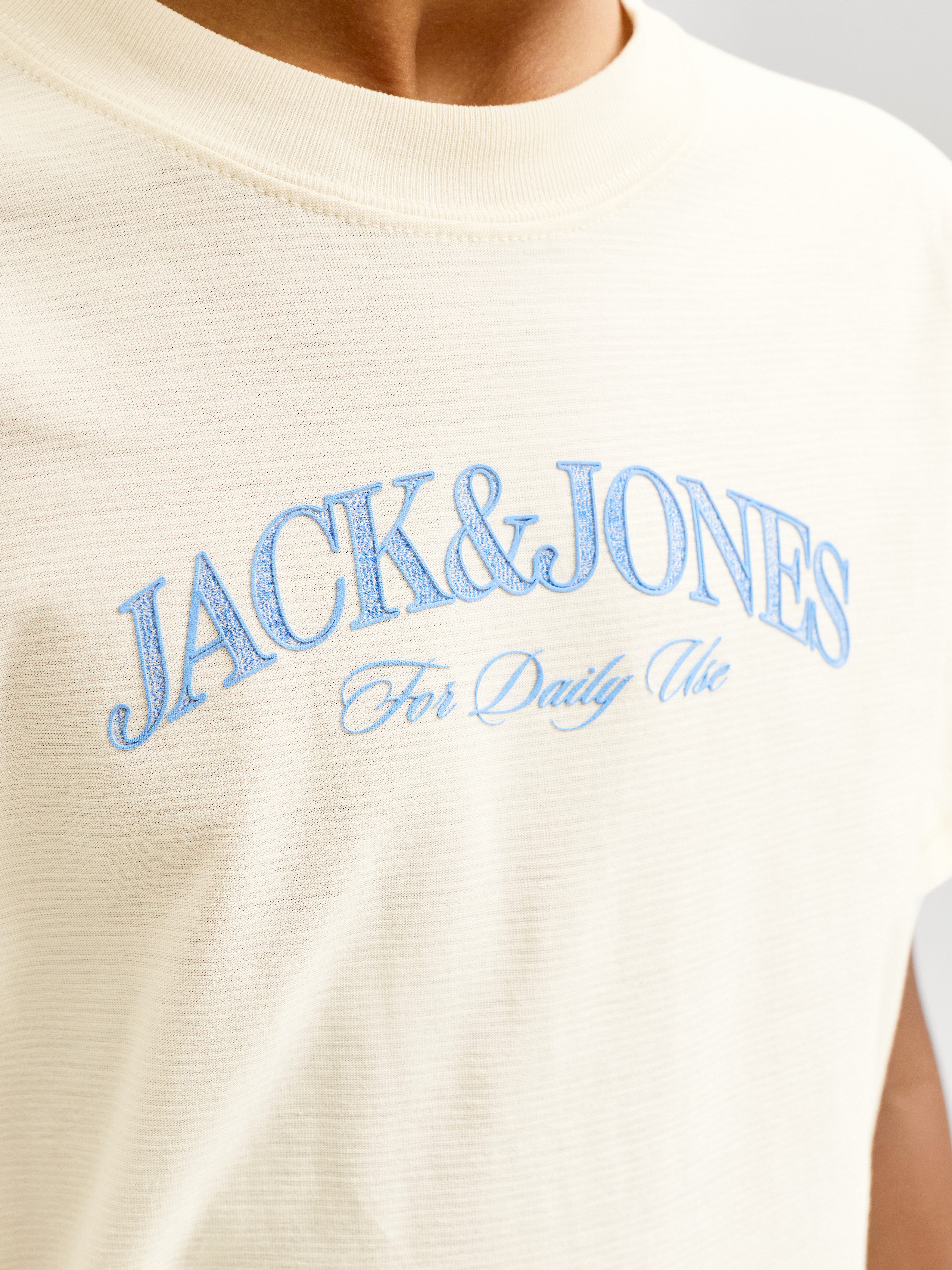 Jack & Jones Junior T-Shirt JORCASSIS BRANDING TEE SS CREW NECK JNR Baumwolle, normal geschnitten – Bild 2 von 5
