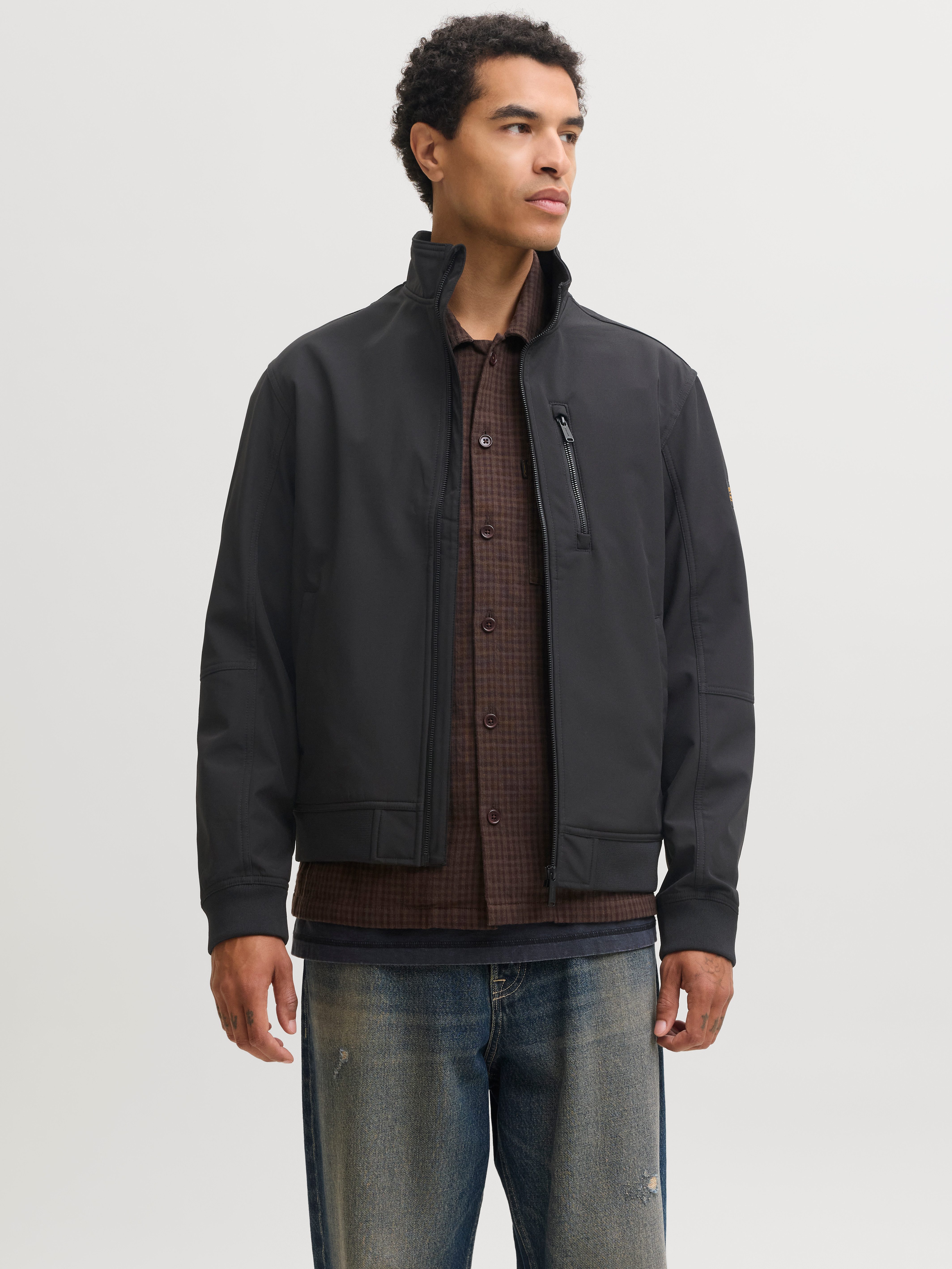 Jack & Jones Softshelljacke JJELIAM SOFTSHELL BOMBER NOOS Kunstfaser, regular fit