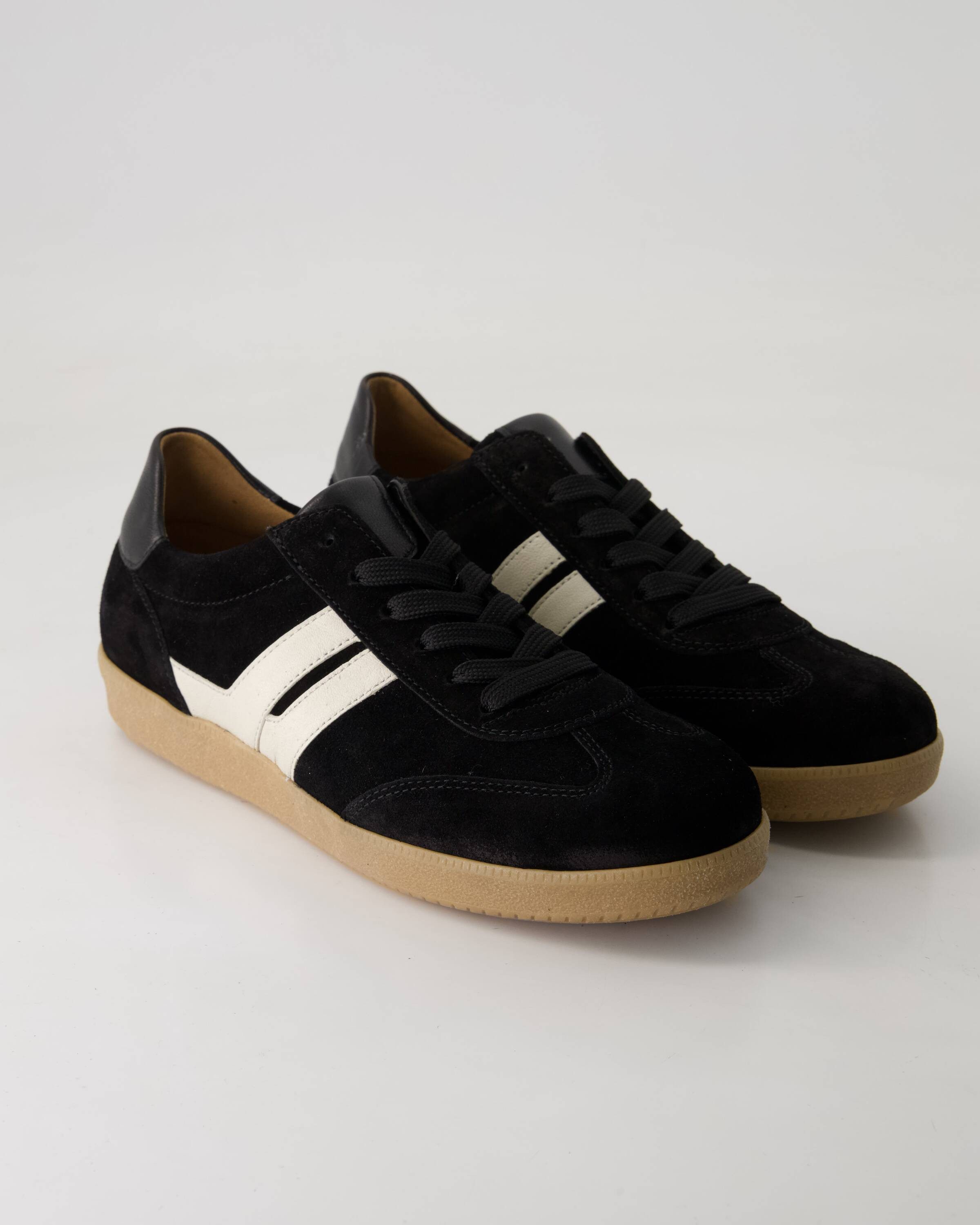 73.300.17 Sneaker