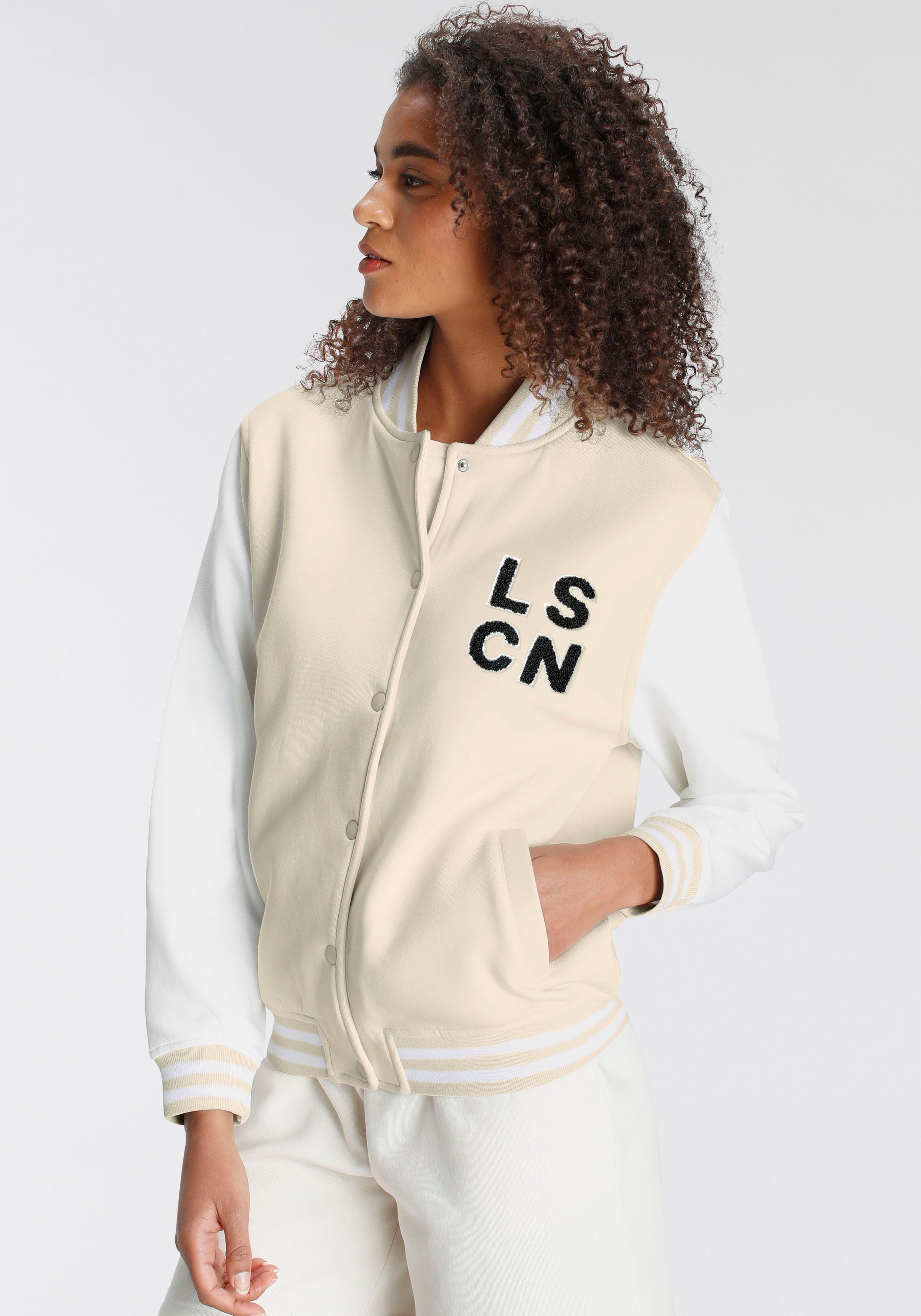 Loungeanzug College Stil, im LASCANA beige Sweatjacke