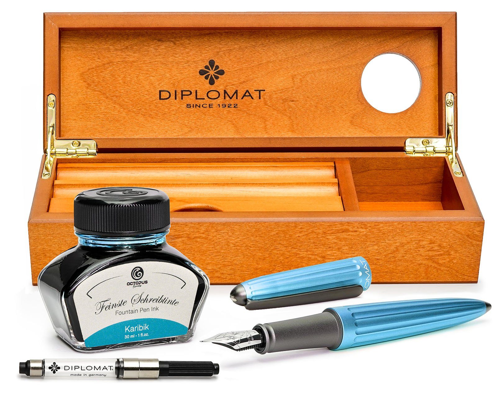 DIPLOMAT Füllhalter Füllhalter Set Diplomat Aero helltürkis mit Tinte, Stärke M, (Komplett-Set mit Tintenkonverter, Schreibtinte Karibik von Octopus Fluids und Holzetui), MADE IN GERMANY