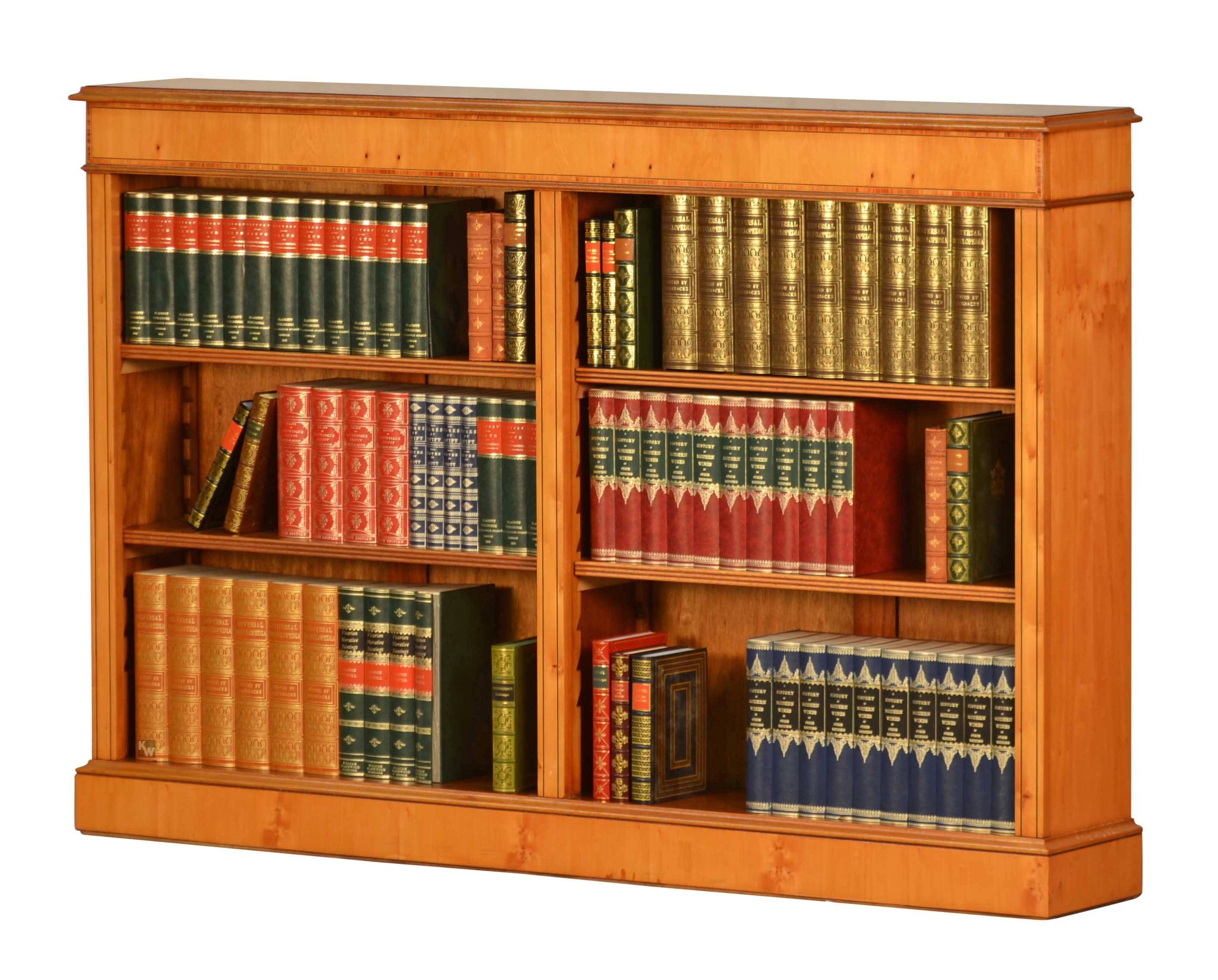 Kai Wiechmann Bücherregal Regal aus Fachböden edlem cm, 150 zwei Bücherschrank Segmenten, Furnierholz, vier mit halbhoch Standregal Eibe