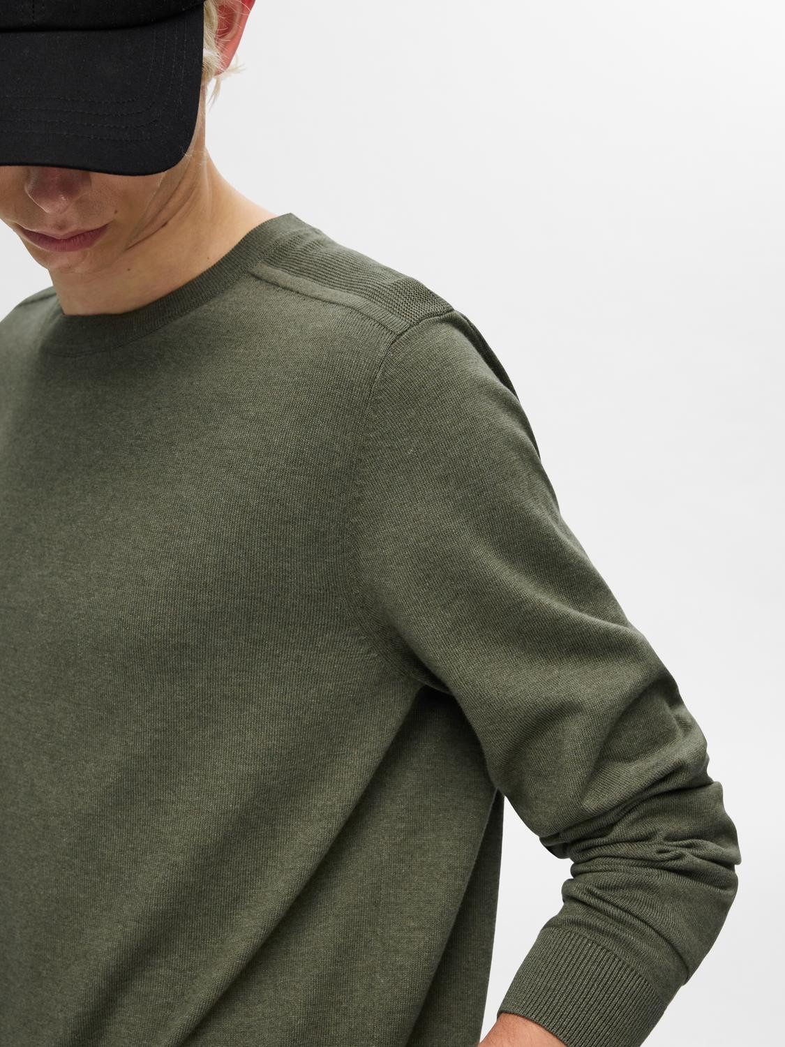 Selected Rundhalspullover SLHBERG CREW NECK NOOS Baumwolle, regular fit