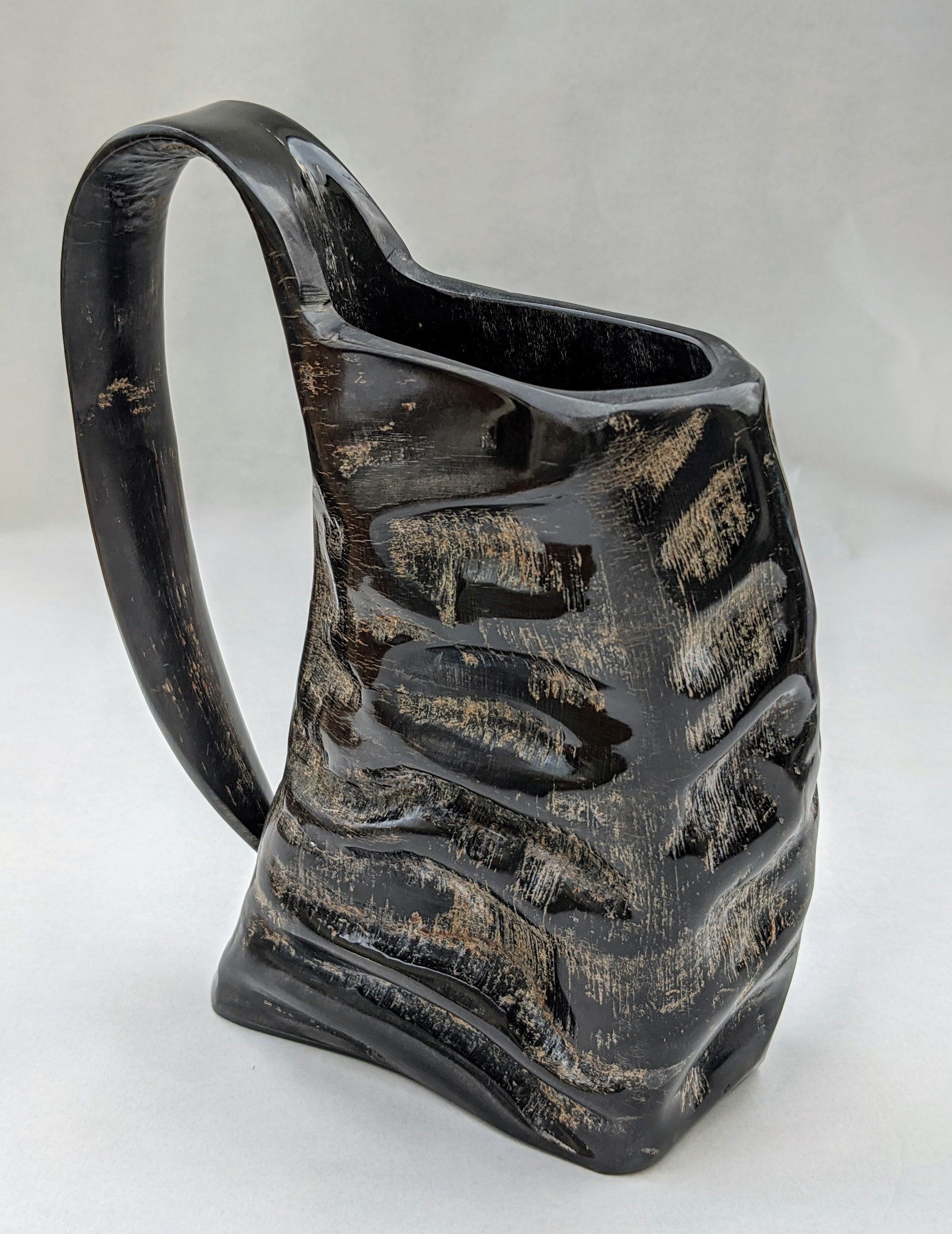 hornerey Bierkrug Hornbecher Wasserbüffel mit Henkel, ca. 0,4l - 0,5l