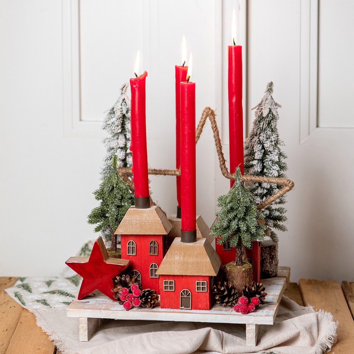 Florists Products Kerzenhalter Kerzenhalter Haus Holz Rot Stabkerzenhalter Weihnachten Deko, 2 Stück