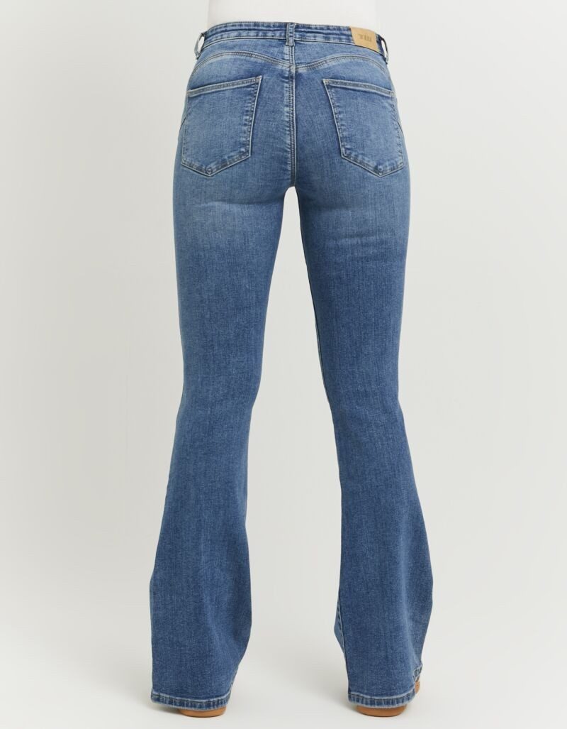Tally Weijl Bootcut-Jeans SPADEELETRA2 Baumwollmischung, Mid Waist mit Flare Beinverlauf und Push up Effekt