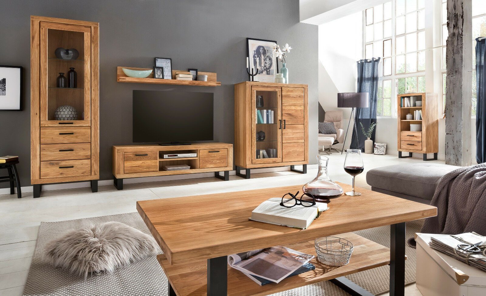 ELFO Highboard Vitrine Highboard Tina in Wildeiche geölt Teilmassiv Breite 110cm