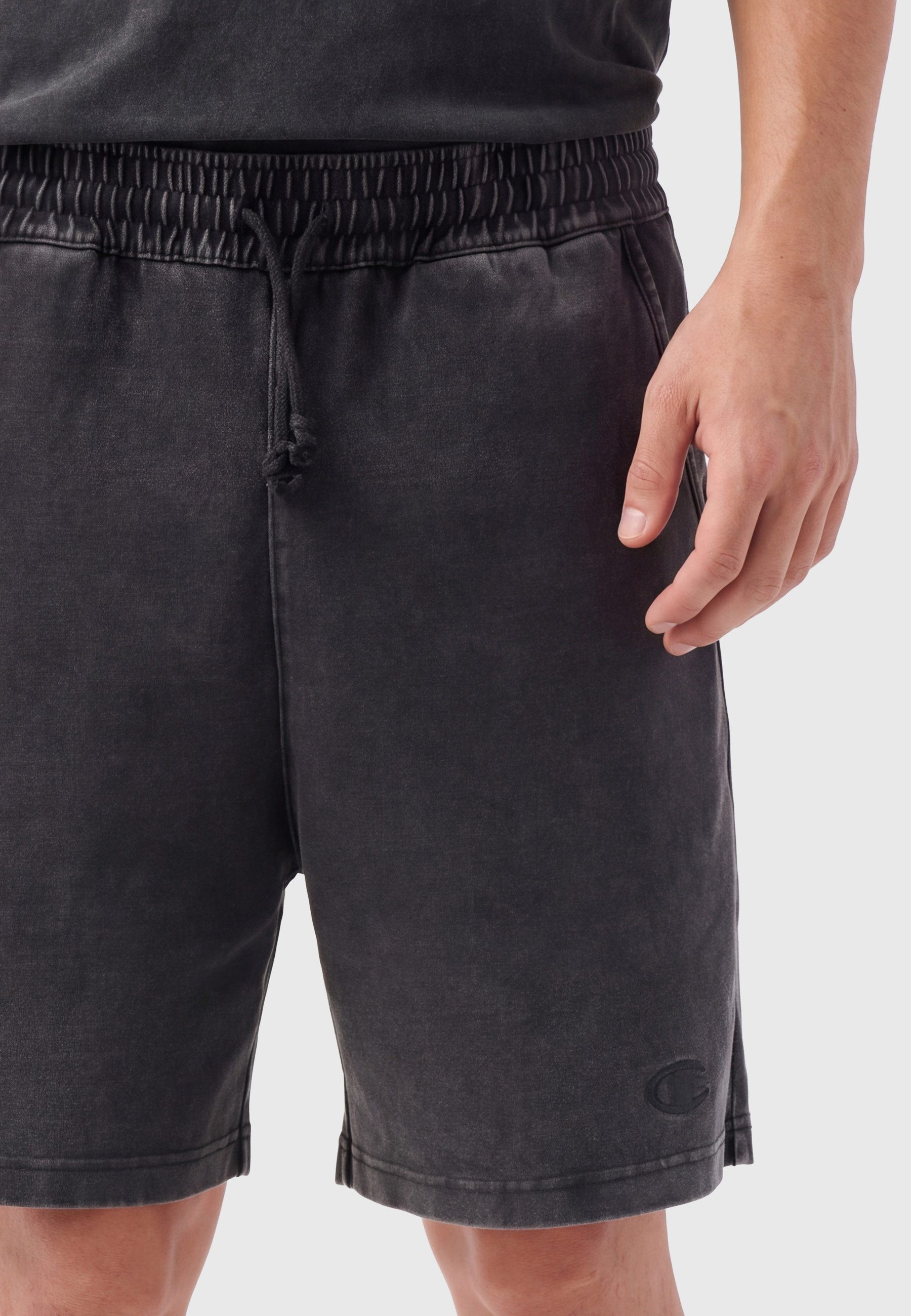 Champion Sweatshorts Bermuda sportlicher Stil, für sportliche Aktivitäten, aus Baumwolle gefertigt – Bild 4 von 5