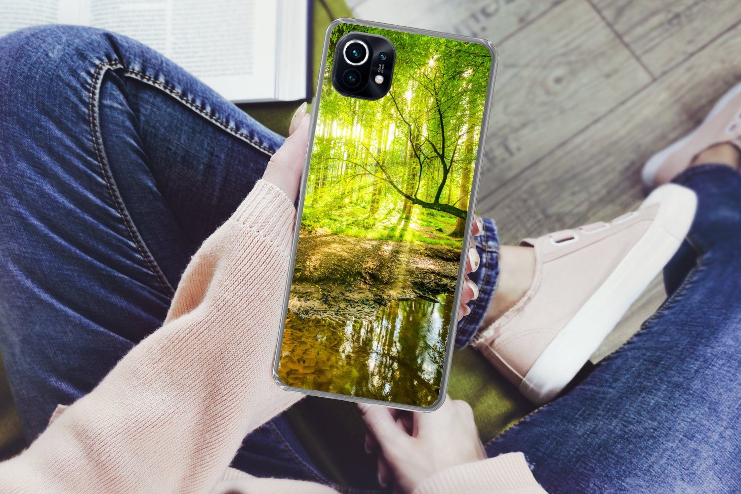 MuchoWow Handyhülle für Xiaomi Mi 11 Wald - Landschaft - Wasser - Bäume - Sonne - Grün - N, Phone Case, Silikon, Schutzhülle Dünn