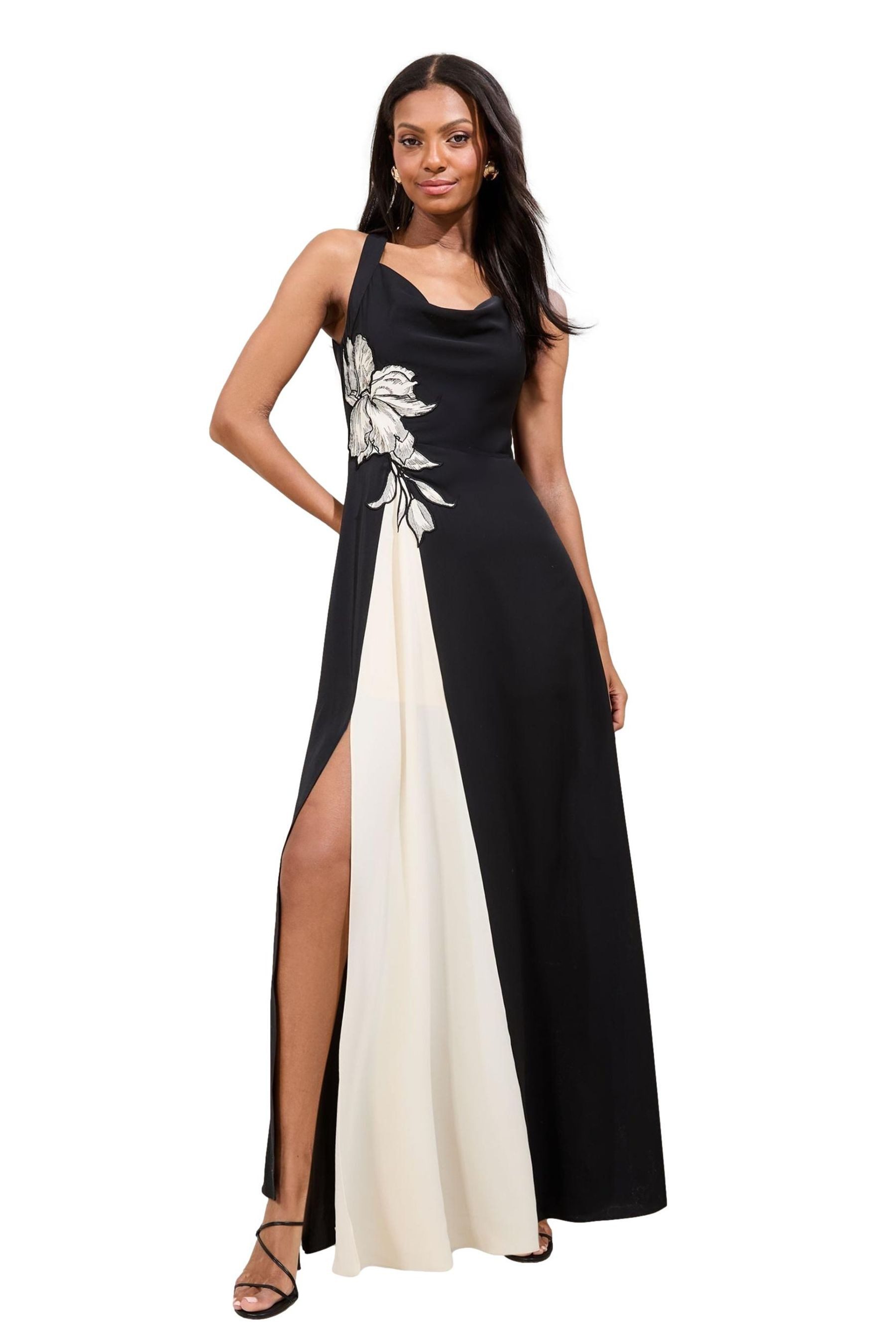 LIPSY Maxikleid Lipsy Maxikleid mit Blumenbesatz, Regular (1-tlg) günstig online kaufen