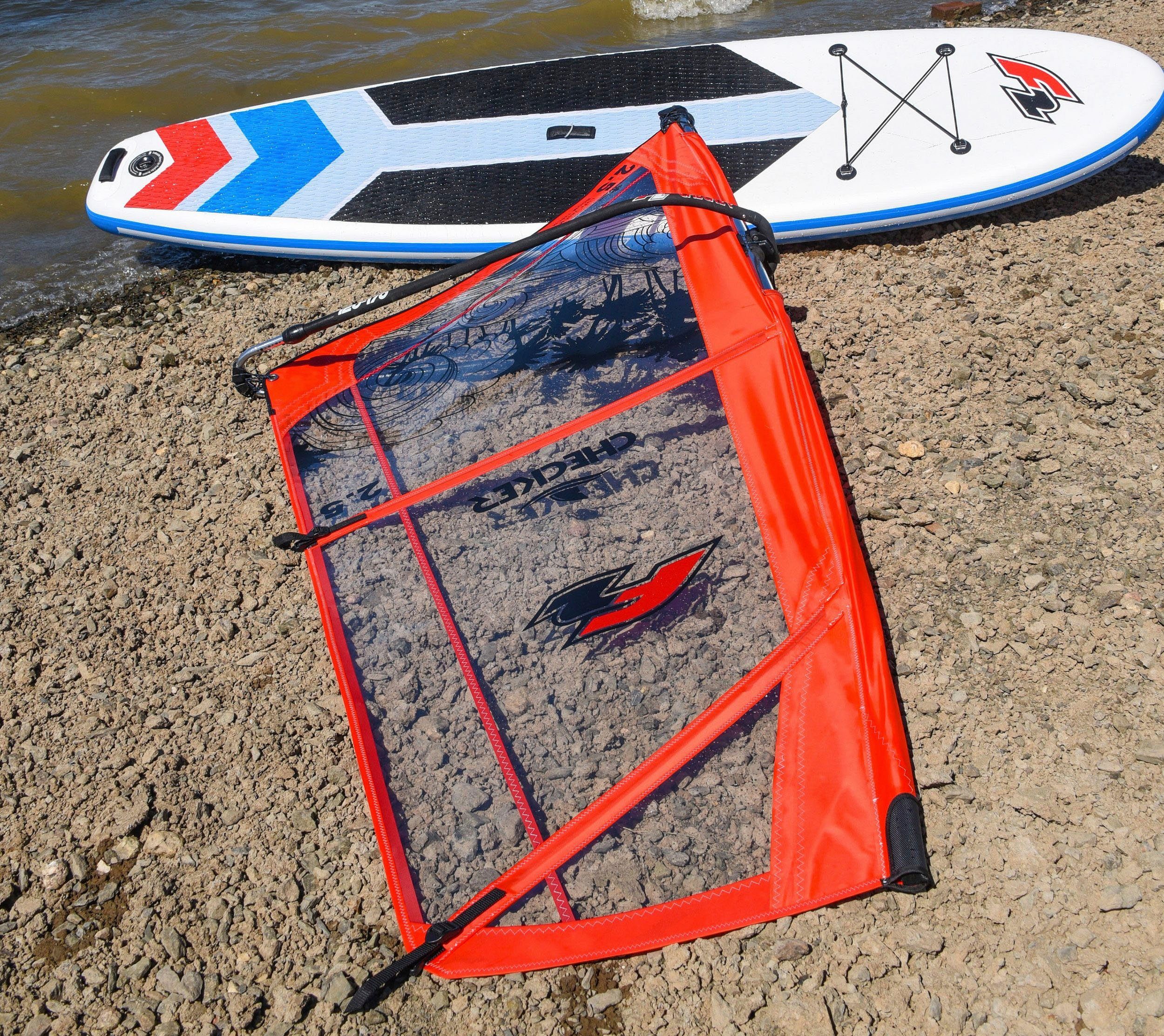 F2 Windsurfboard mit Pumpe, Checker und Peak (Set, tlg., mit 10,8 Rigg Transportrucksack WS 4,5m², Paddel, 16 Segel) Set