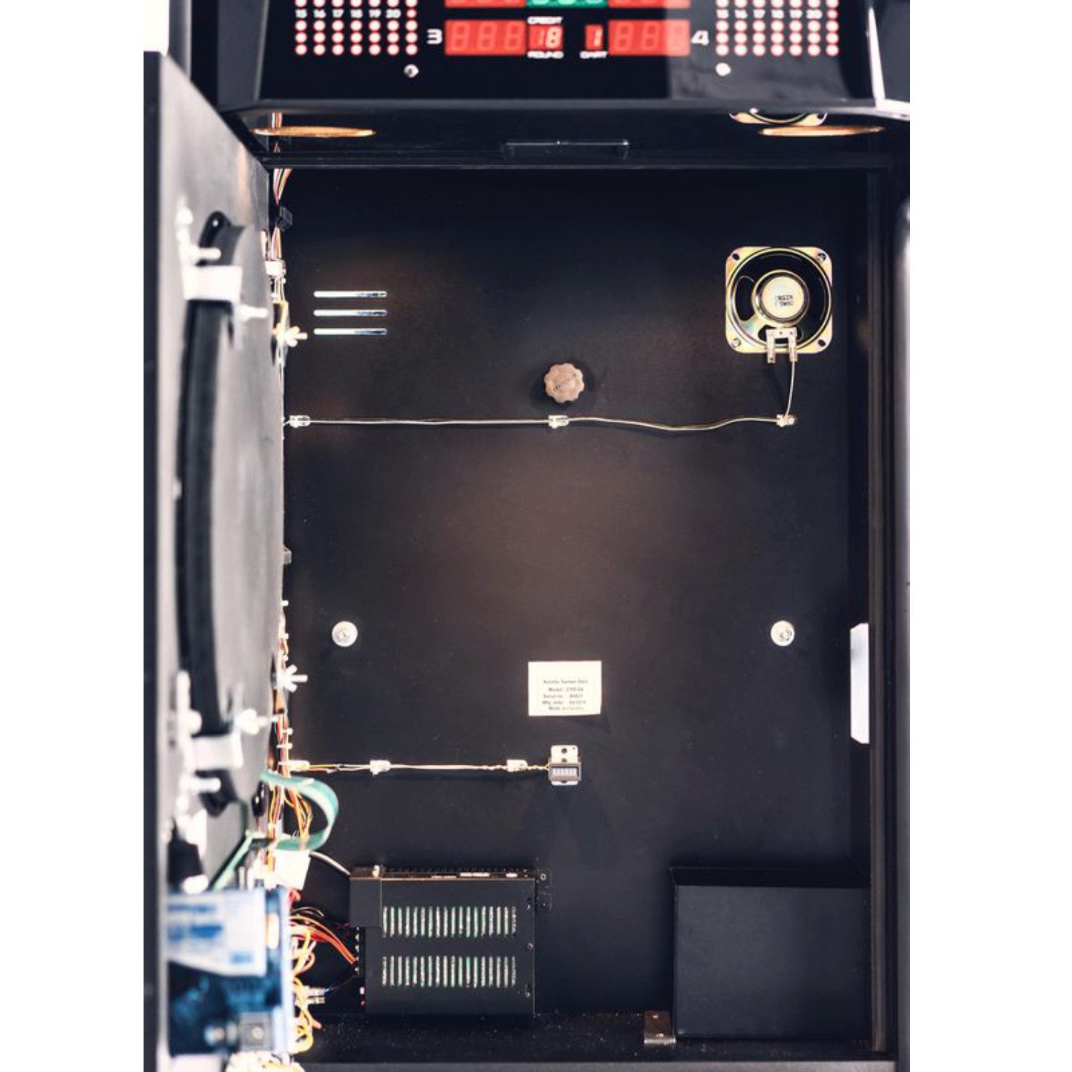 Karella Dartautomat "E-MASTER Wandgerät" mit Münzeinwurf (mit Dartpfeilen)