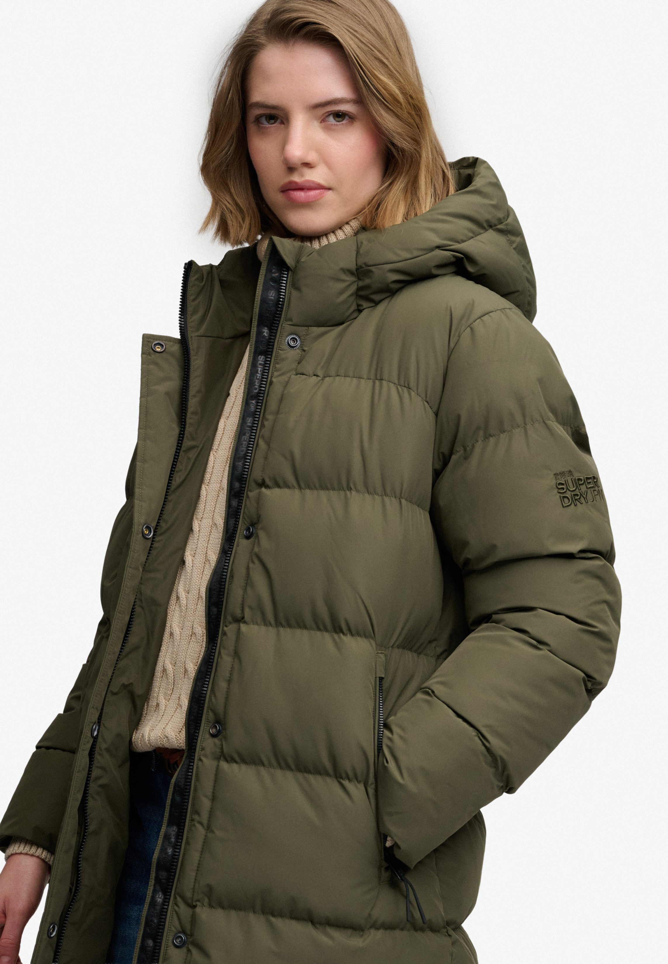 Superdry Steppjacke HOODED SPORTS PUFFER MID JKT Kunstfaser, relaxed fit