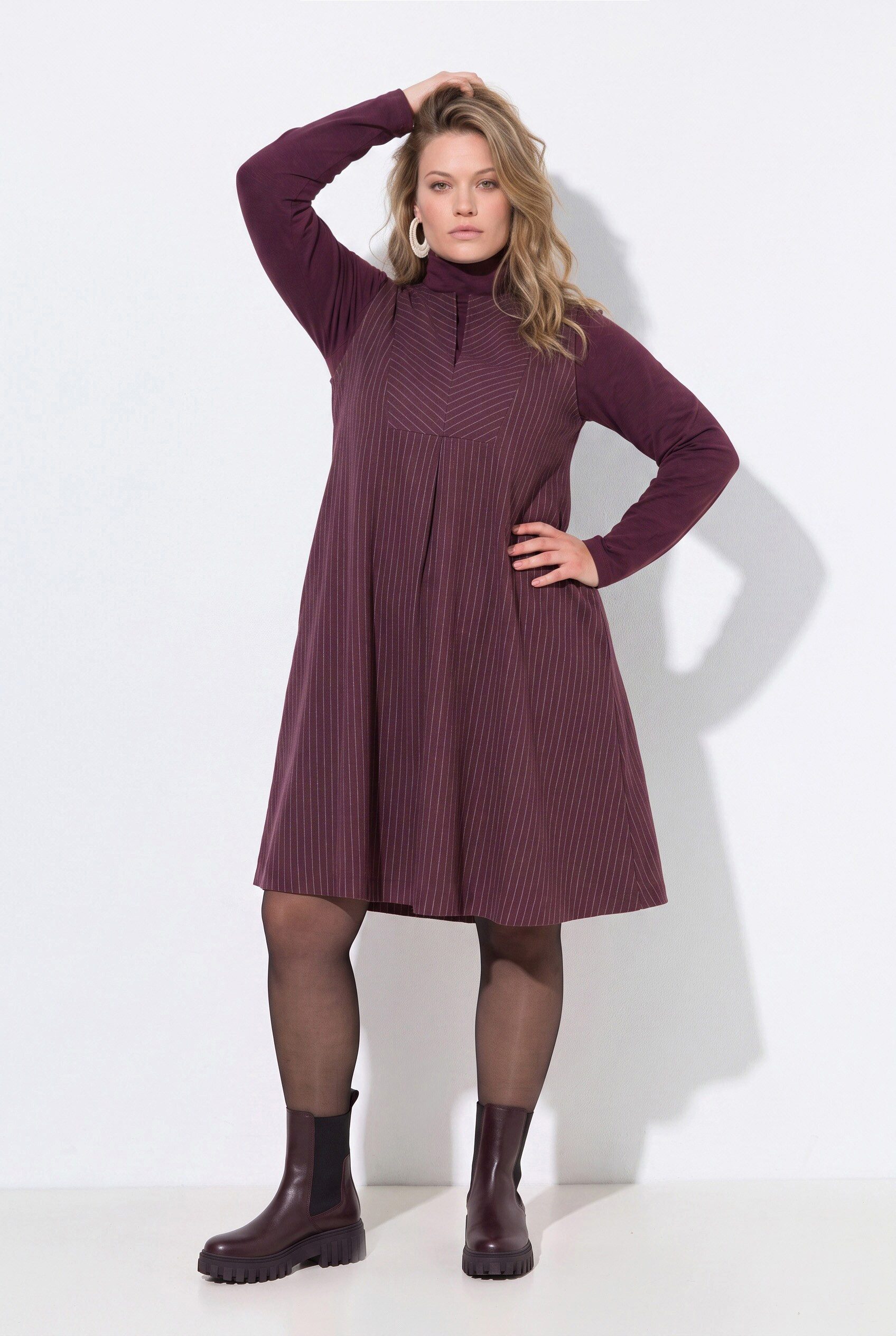 Ulla Popken Jerseykleid Kleid Nadelstreifen A-Linie Rundhals ärmellos
