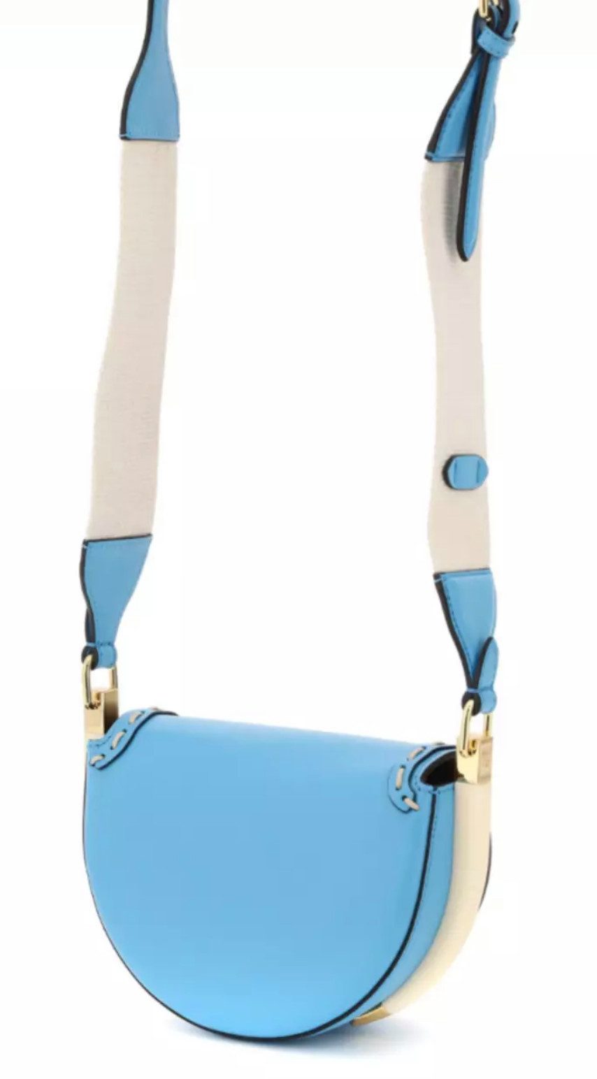FENDI Umhängetasche Moonlight Curved Crossbody Satchel Tasche, Kalbsleder mit Plexiglas-Details, FF-Logo-Verschluss