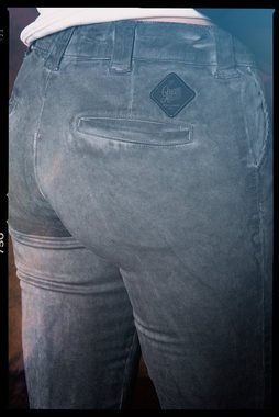 QueenKerosin Slim-fit-Jeans mit Oilwas-Effekt