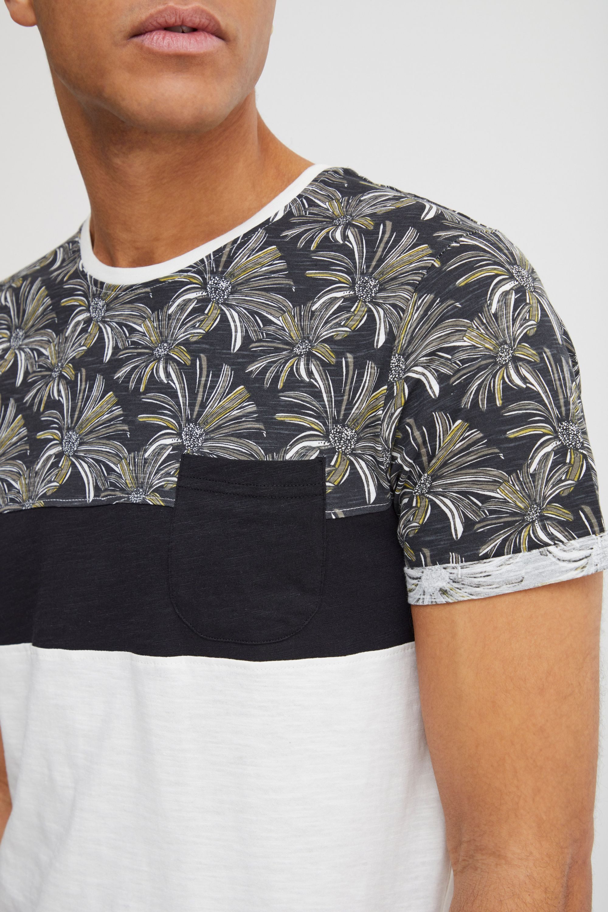 !Solid Rundhalsshirt SDFlorian Kurzarmshirt mit Bustttasche