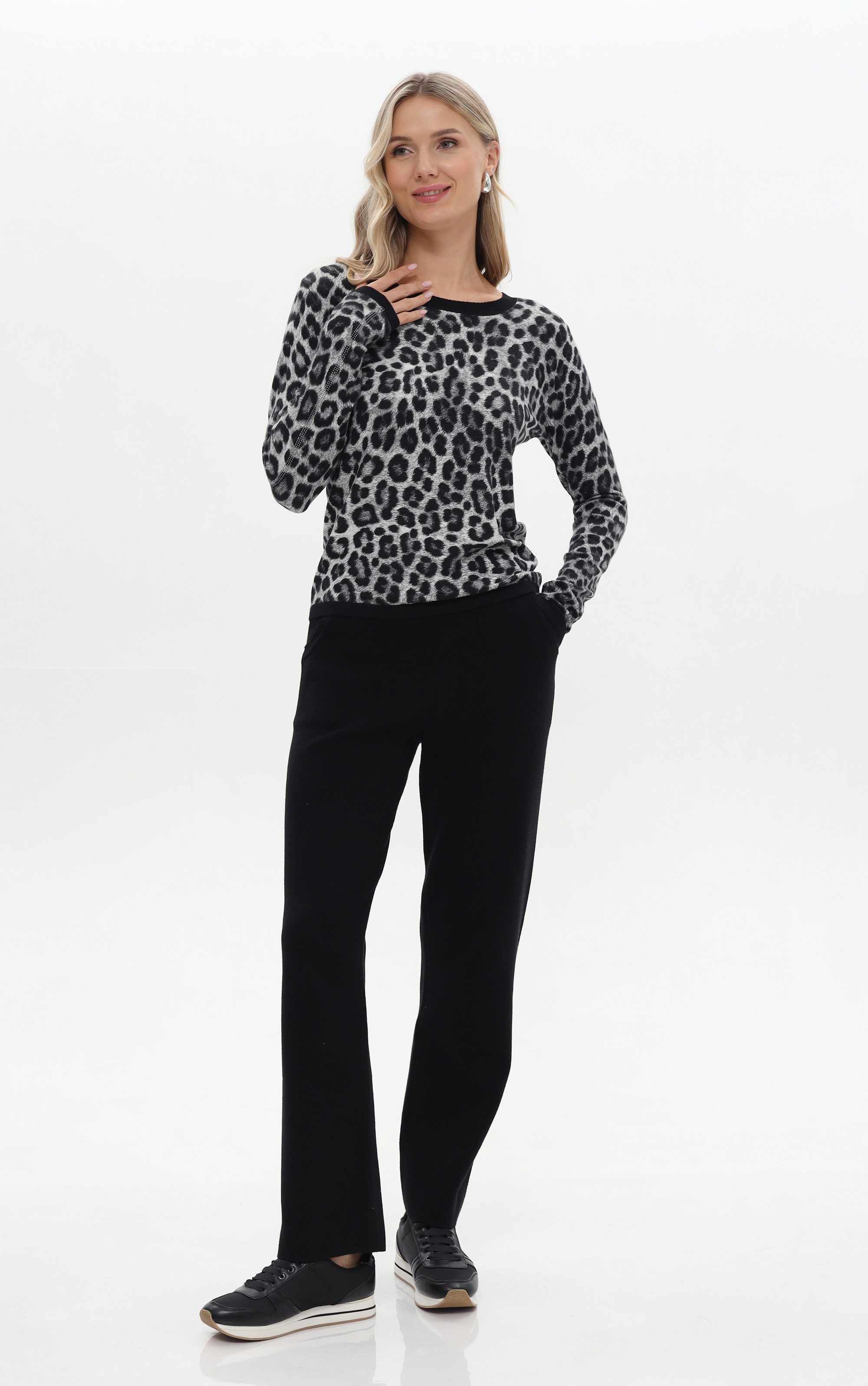 Passioni Rundhalspullover mit Leoprint günstig online kaufen