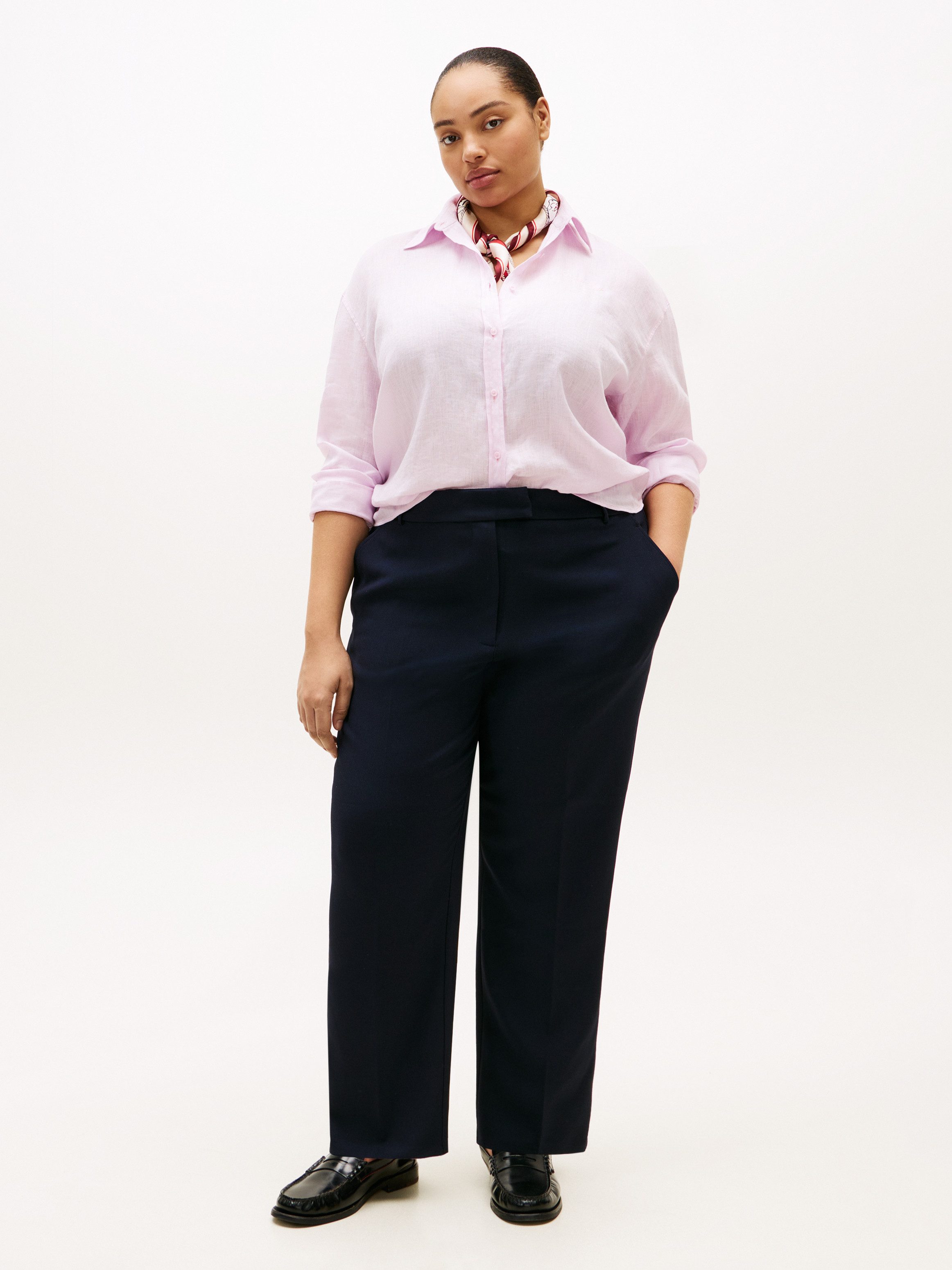 Tommy Hilfiger Curve Langarmbluse CRV ESS LINEN ROUND HEM SHIRT in großen Größen, oversize