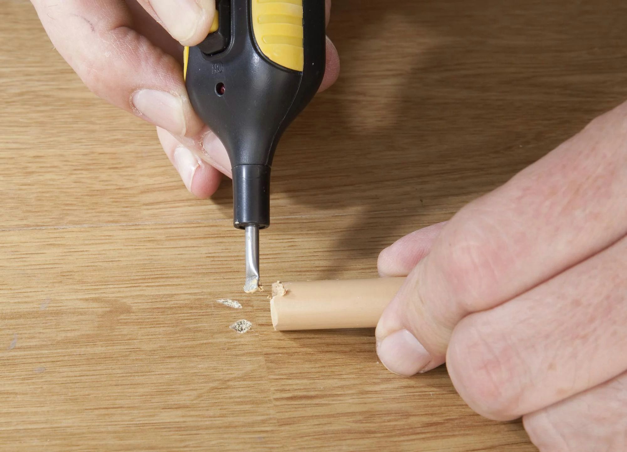 Westfalia Werkzeug Boden-Reparaturset Reparatur-Set für Laminat und Parkett mit 11 Farben Hartwachsstangen