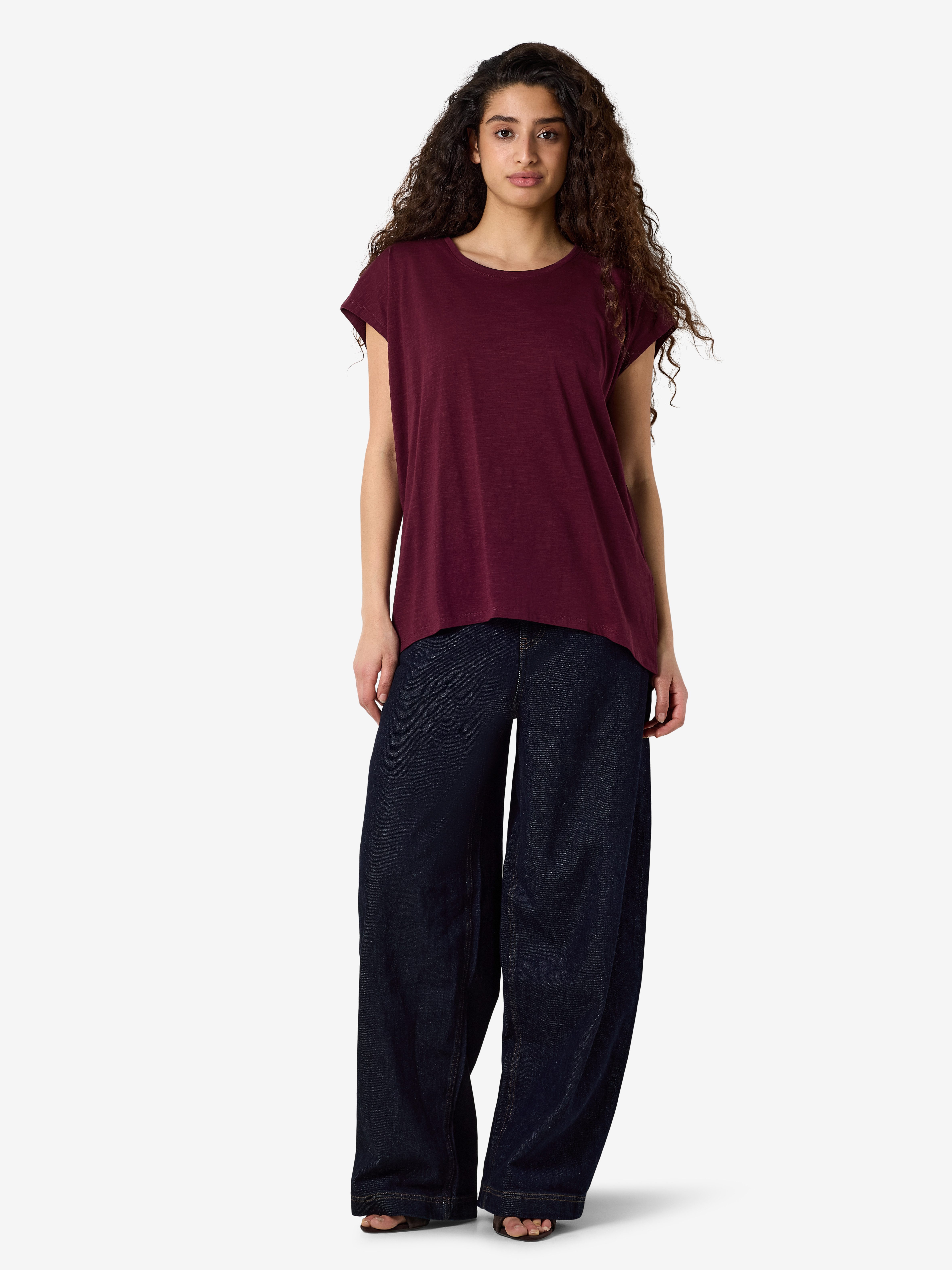 Noisy may Kurzarmshirt NMMATHILDE S/S LOOSE LONG TOP NOOS Baumwollmischung, relaxed fit