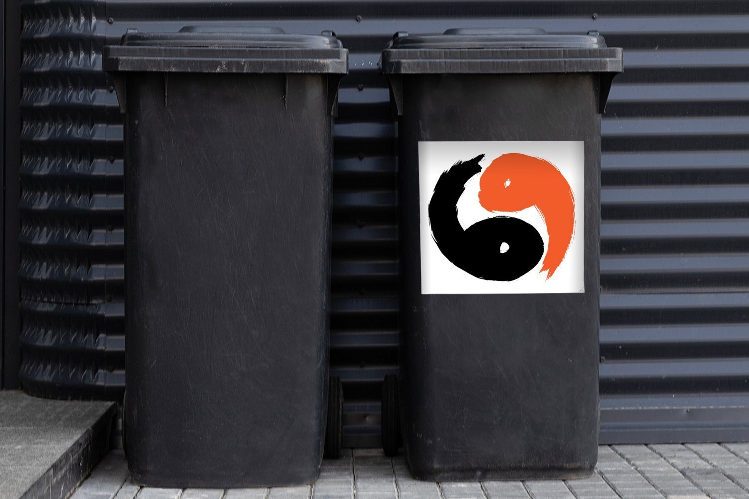 Farben MuchoWow Eine Yin- Mülltonne, (1 und den Container, Mülleimer-aufkleber, Abfalbehälter Yang-Logos Illustration St), Wandsticker und in des Schwarz Sticker,