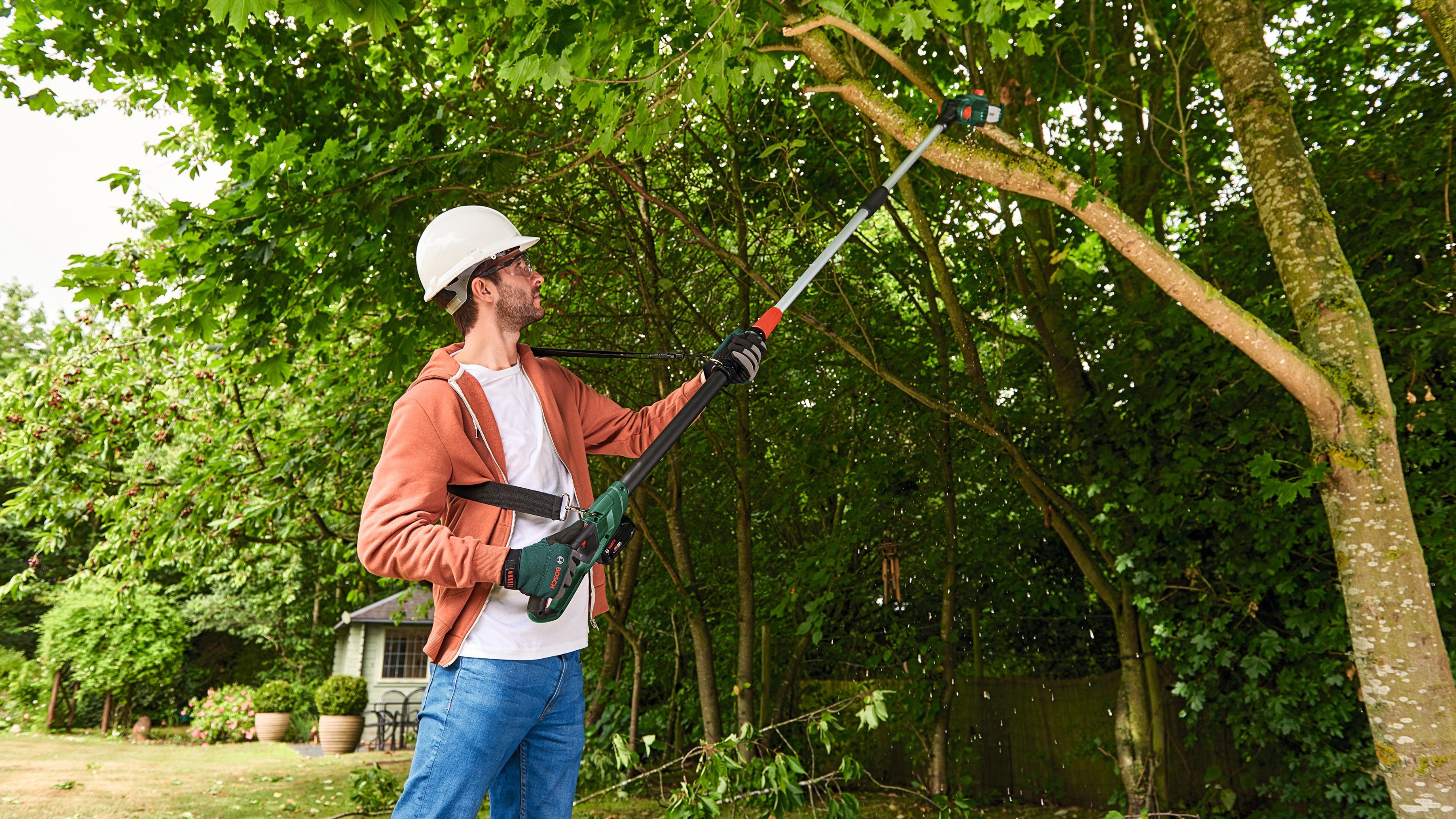 Bosch Home & Garden Akku-Hochentaster UniversalChainPole 18, mit Akku und Ladegerät – Bild 2 von 5
