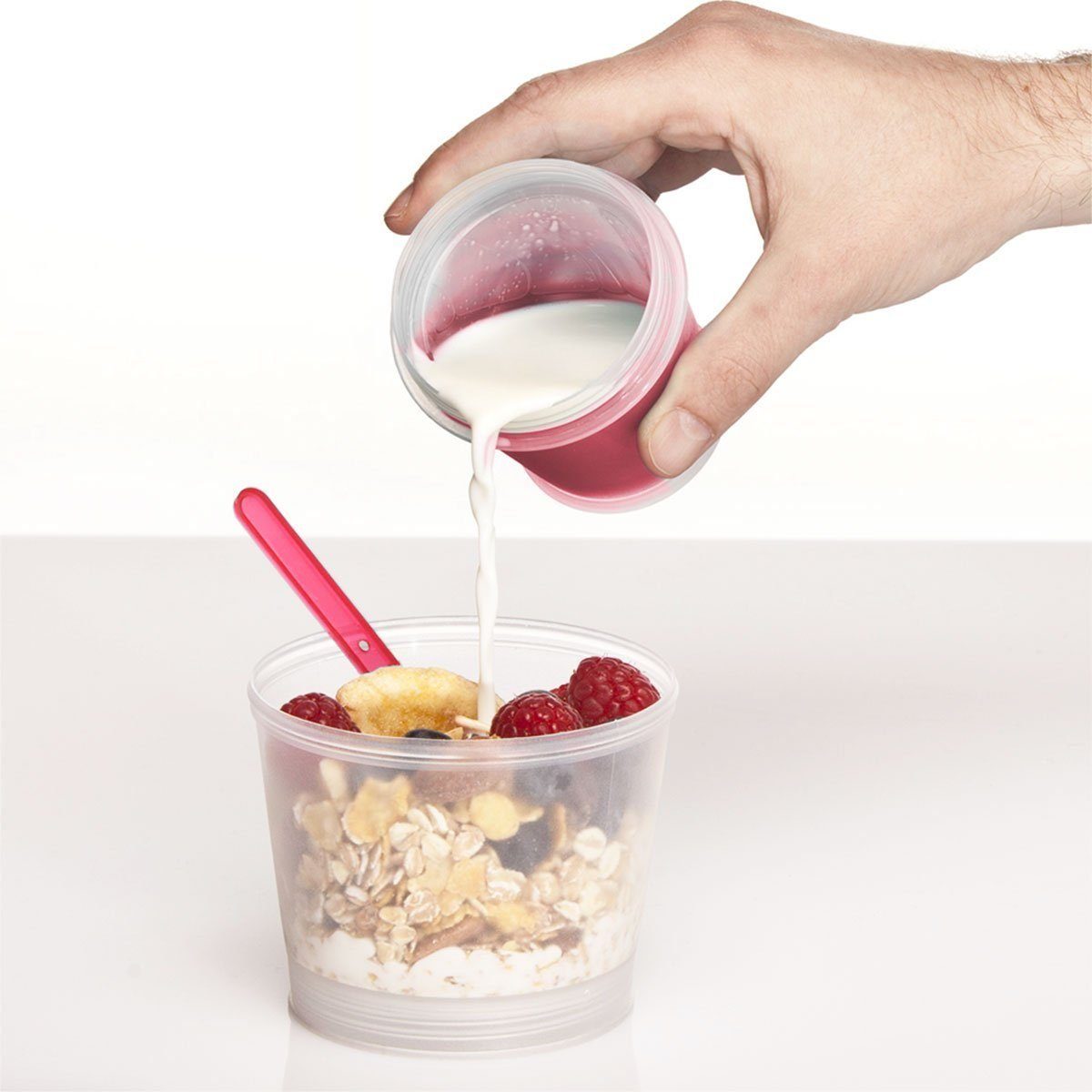 Joghurt 2-Go Müslibecher, Goods+Gadgets Müsli to-Go & Reise-Becher Klapp-Löffel), Aufbewahrungsbecher (Milchkühlfach Rot