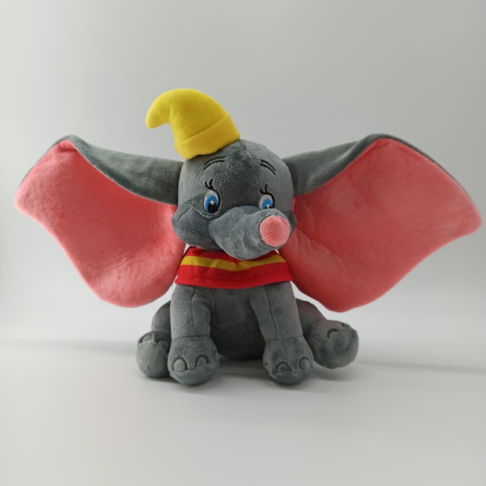 soma Kuscheltier Disney Dumbo Kuscheltier XXL 38 cm Elefant (1-St), Super weicher Plüsch Stofftier Kuscheltier für Kinder zum spielen